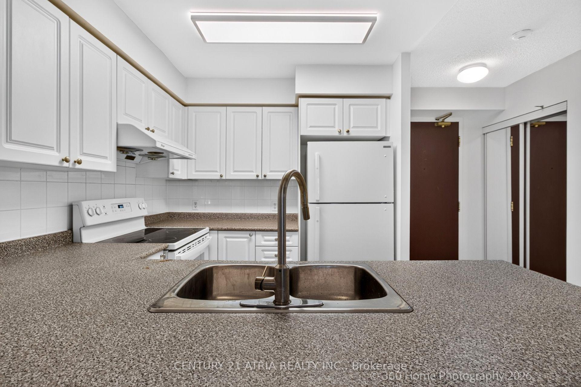Photo 13 of Unit 1115, 18 parkview Avenue, North York, Willowdale East — HOMEH