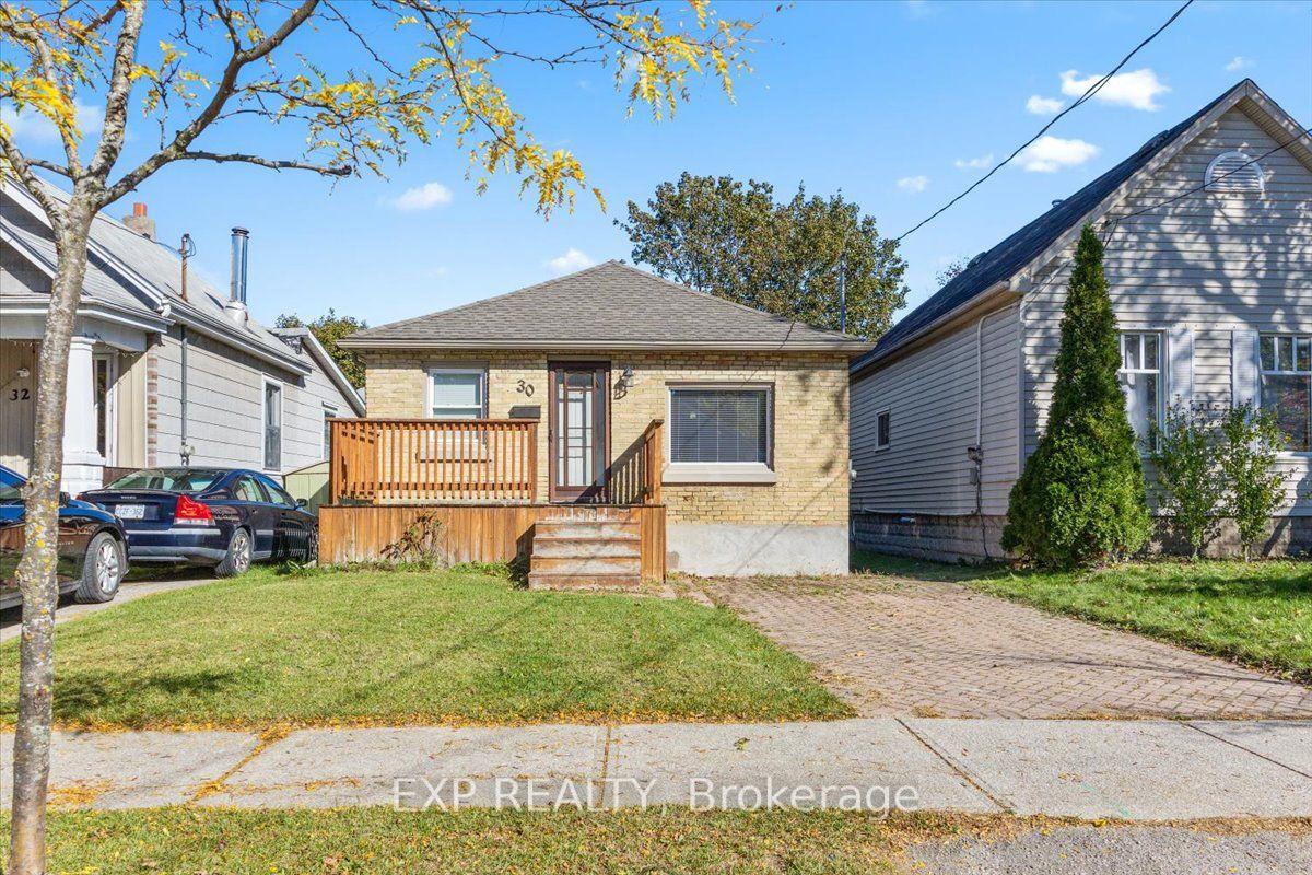 Front of 30 Glenwood Avenue