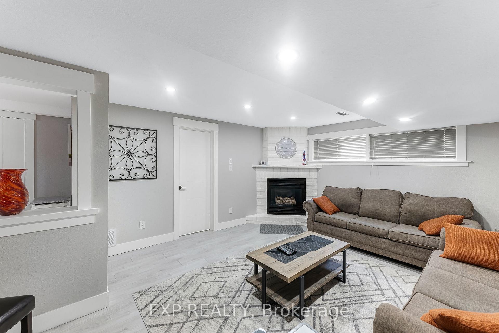 Photo 33 of Unit 21, 131 Green Briar Road, New Tecumseth, Alliston — HOMEH