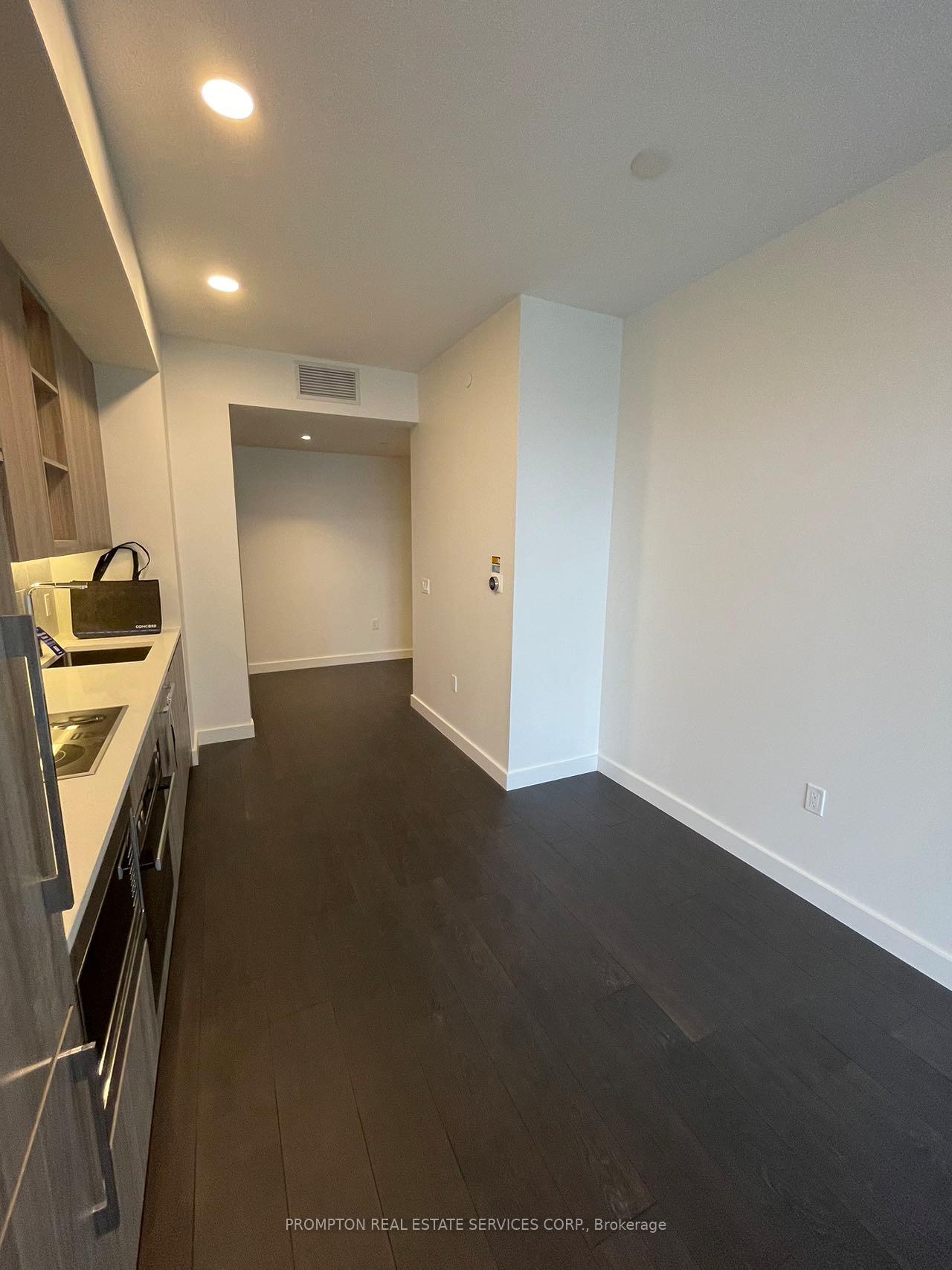 Photo 16 of Unit 1915, 95 McMahon Drive, North York, Bayview Village — HOMEH