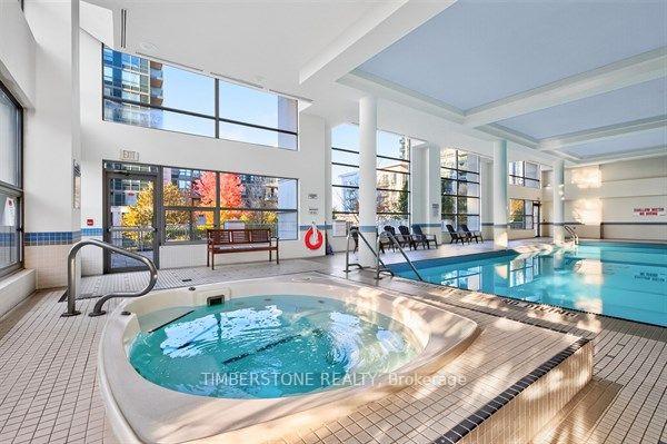 Photo 1 of Unit 803, 50 Disera Drive, Vaughan, Beverley Glen — HOMEH