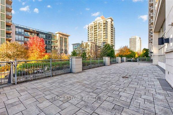 Photo 3 of Unit 803, 50 Disera Drive, Vaughan, Beverley Glen — HOMEH