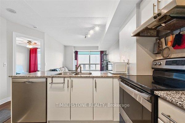 Photo 14 of Unit 803, 50 Disera Drive, Vaughan, Beverley Glen — HOMEH
