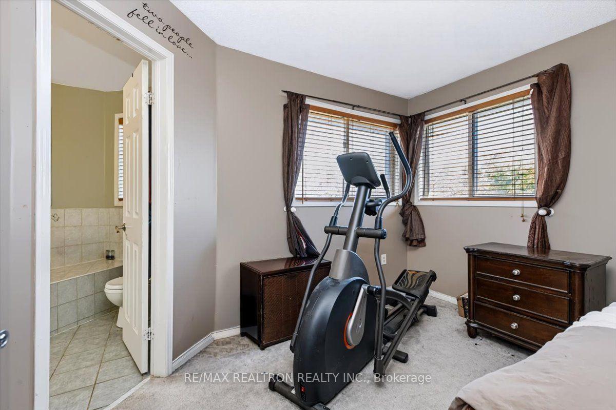 Photo 16 of 5 Widgeon Street, Barrie, Painswick South — HOMEH