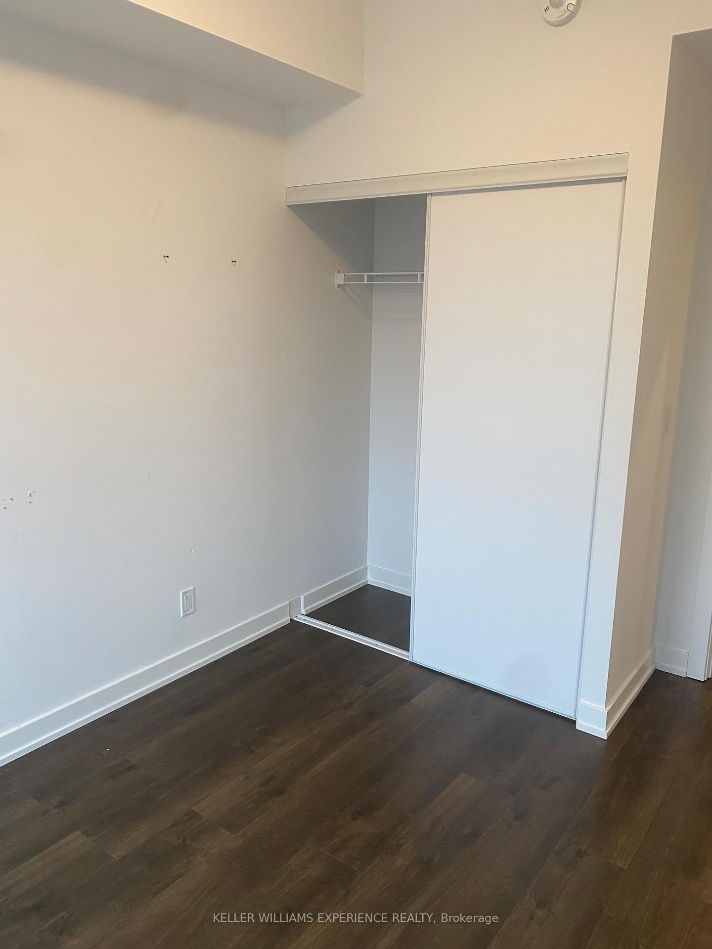 Photo 11 of Unit 703, 56 Lakeside Terrace, Barrie, Little Lake — HOMEH