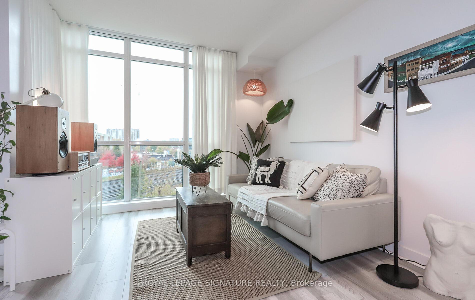 Photo 3 of Unit 612, 1171 Queen Street W, Toronto, Little Portugal — HOMEH