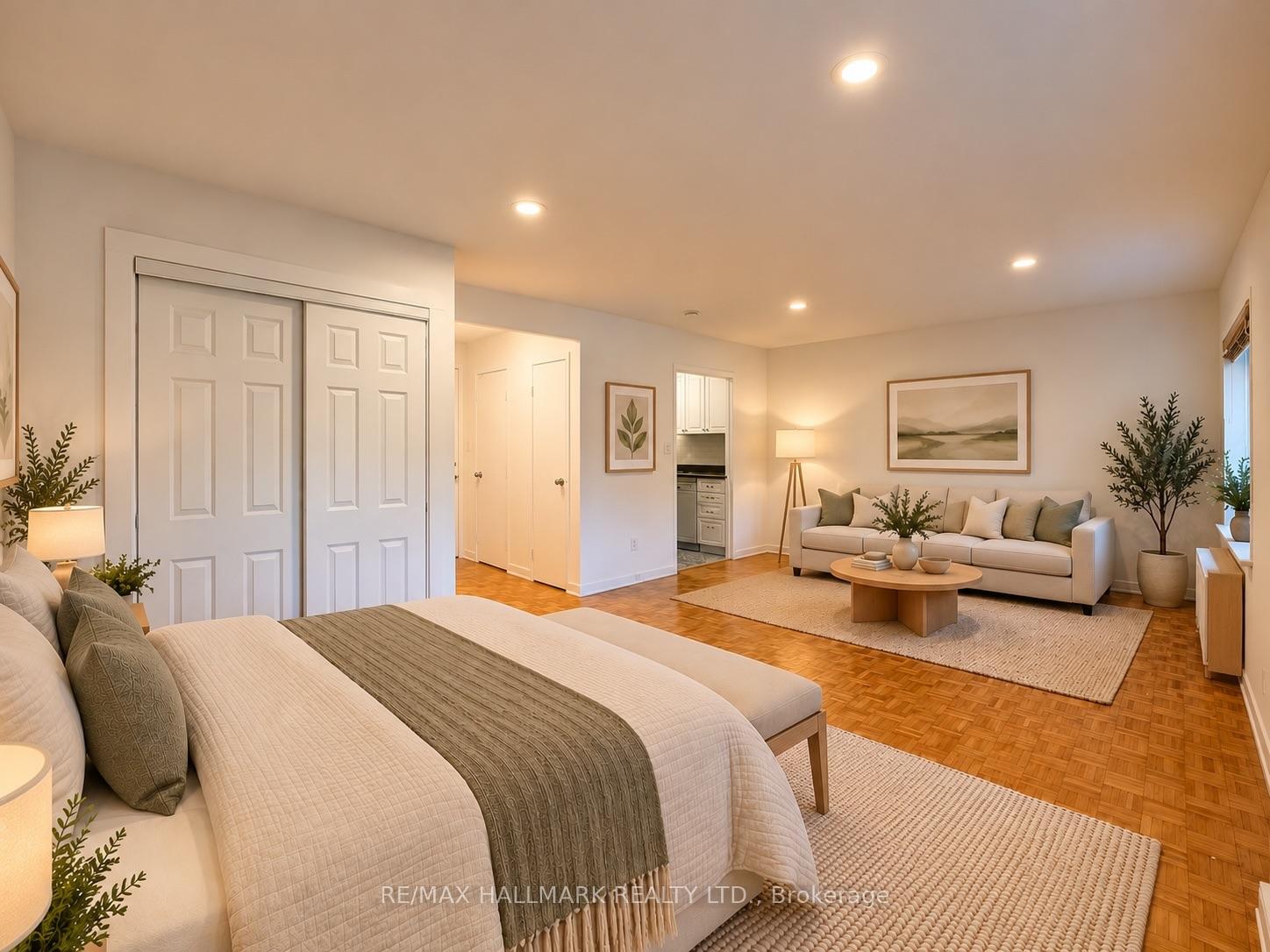 Photo 3 of Unit 111, 28 Upper Canada Drive, North York, St. Andrew-Windfields — HOMEH