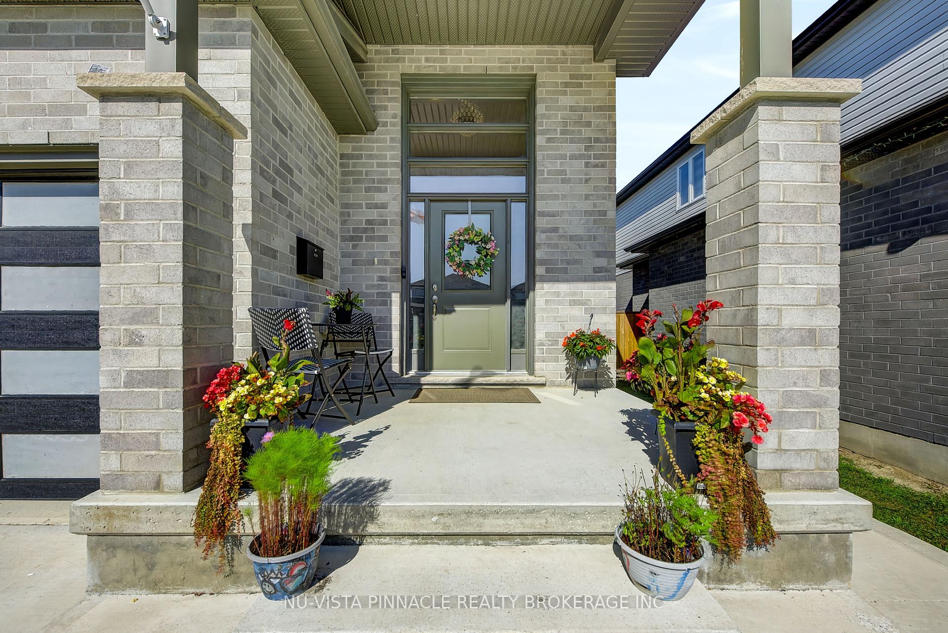 Photo 5 of 2912 Petty Road, London, South W — HOMEH