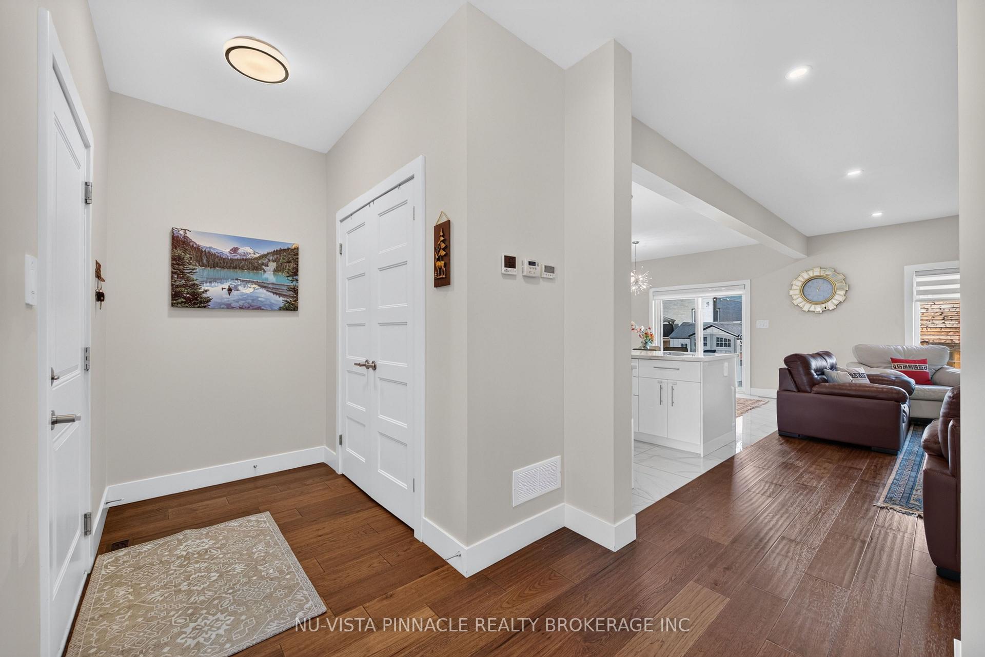 Photo 8 of 2912 Petty Road, London, South W — HOMEH