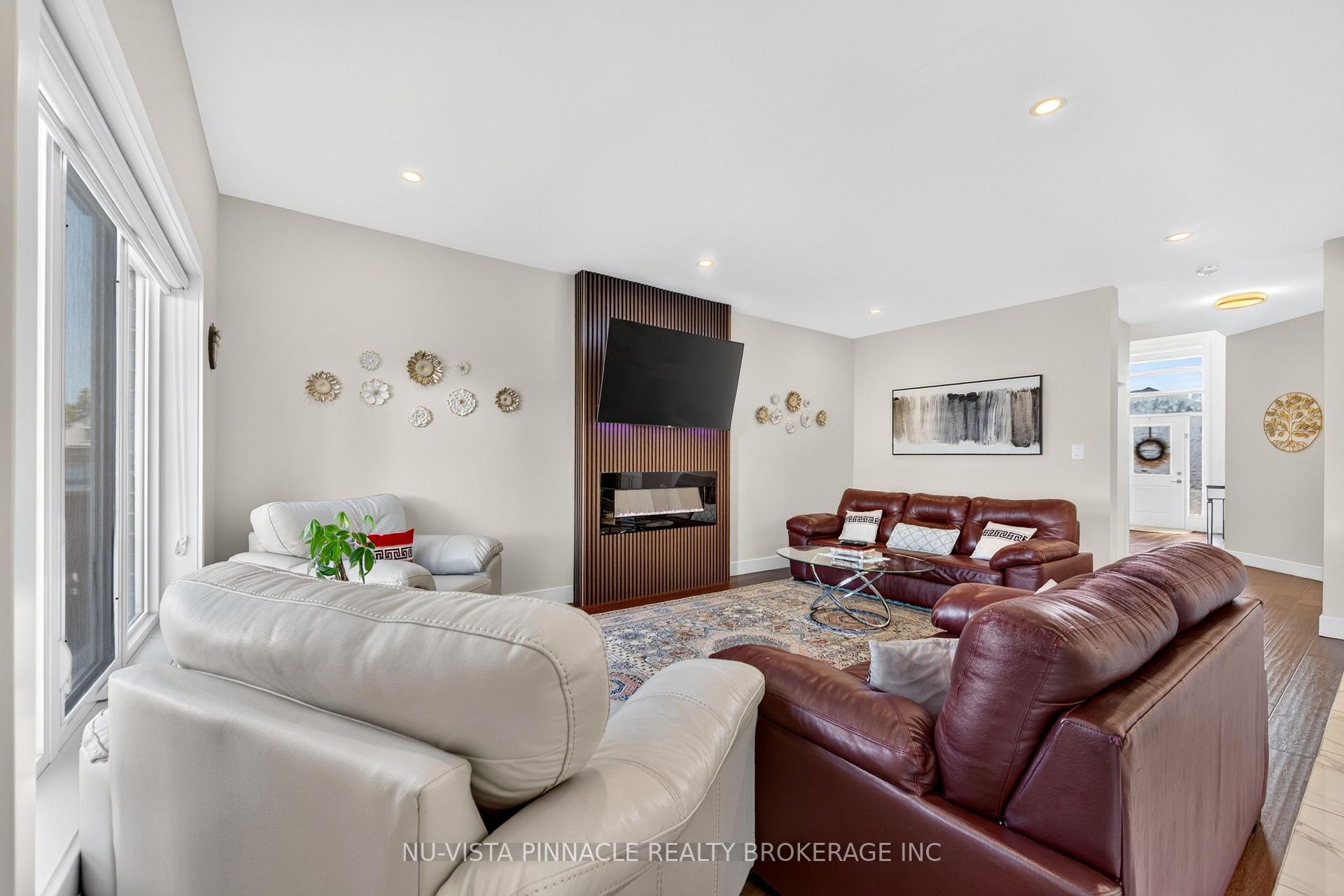 Photo 11 of 2912 Petty Road, London, South W — HOMEH