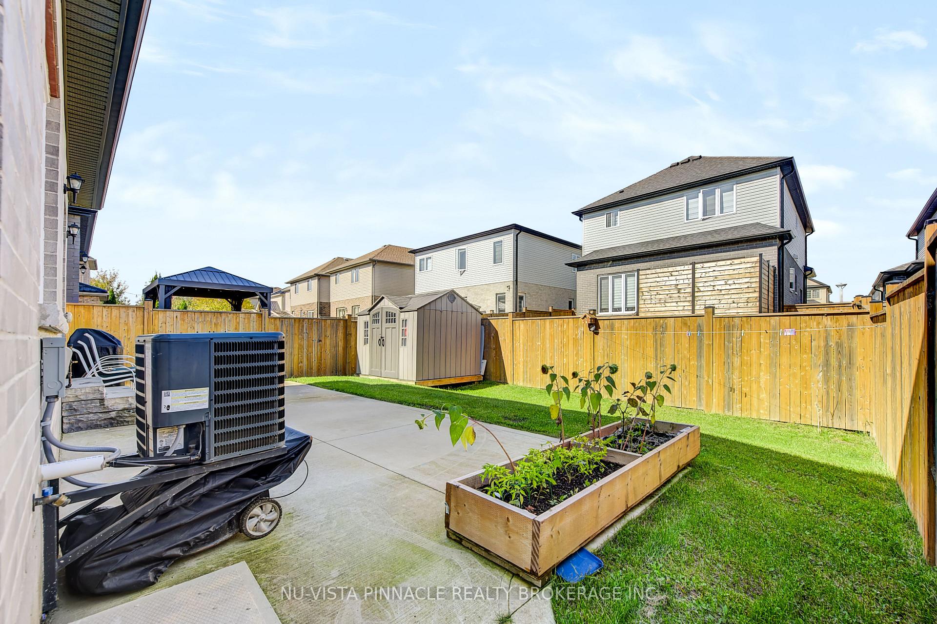 Photo 47 of 2912 Petty Road, London, South W — HOMEH