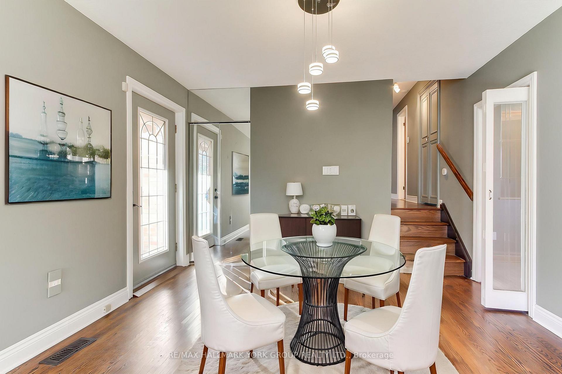 Photo 14 of 10 Harefield Drive, Etobicoke, Rexdale-Kipling — HOMEH
