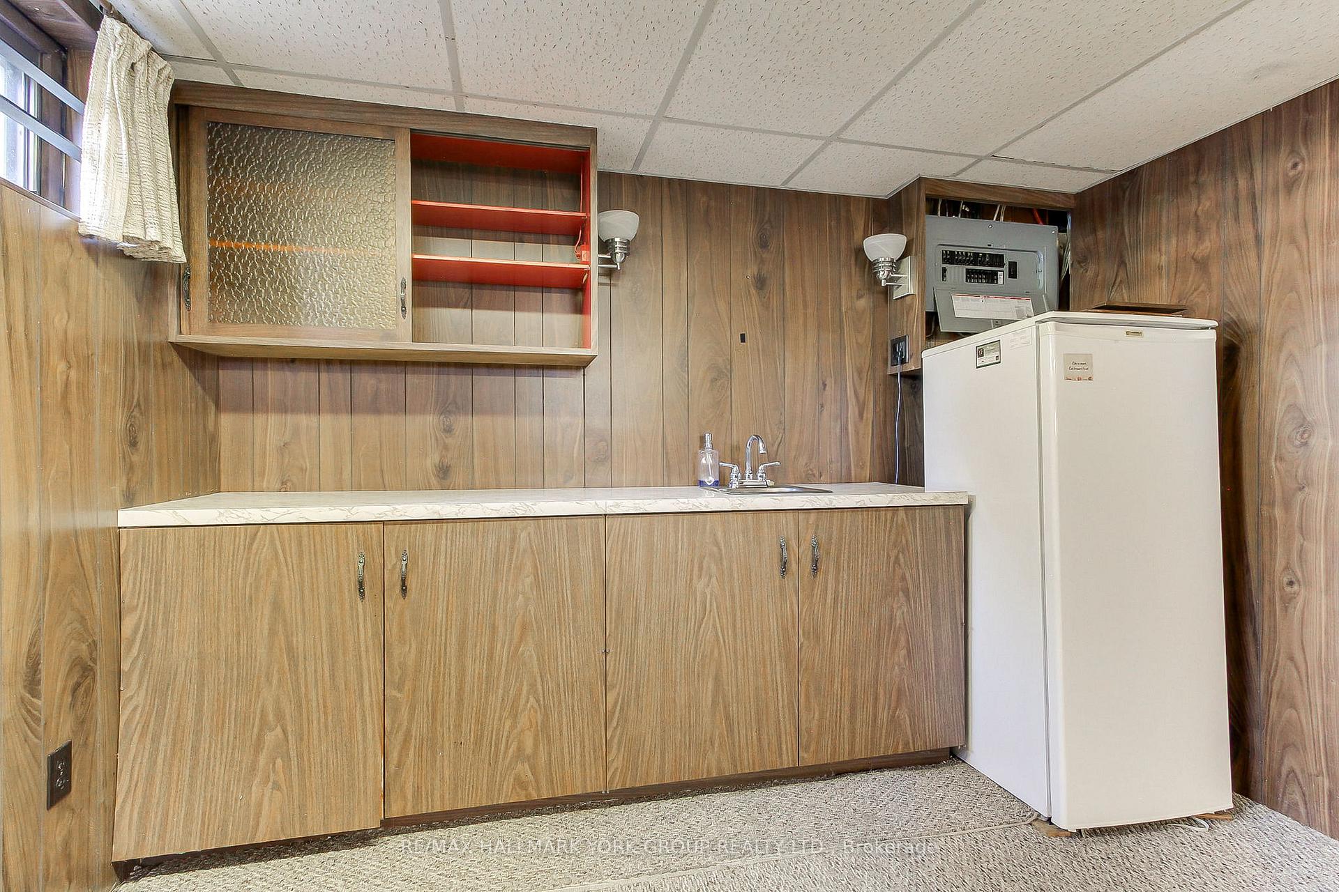 Photo 33 of 10 Harefield Drive, Etobicoke, Rexdale-Kipling — HOMEH