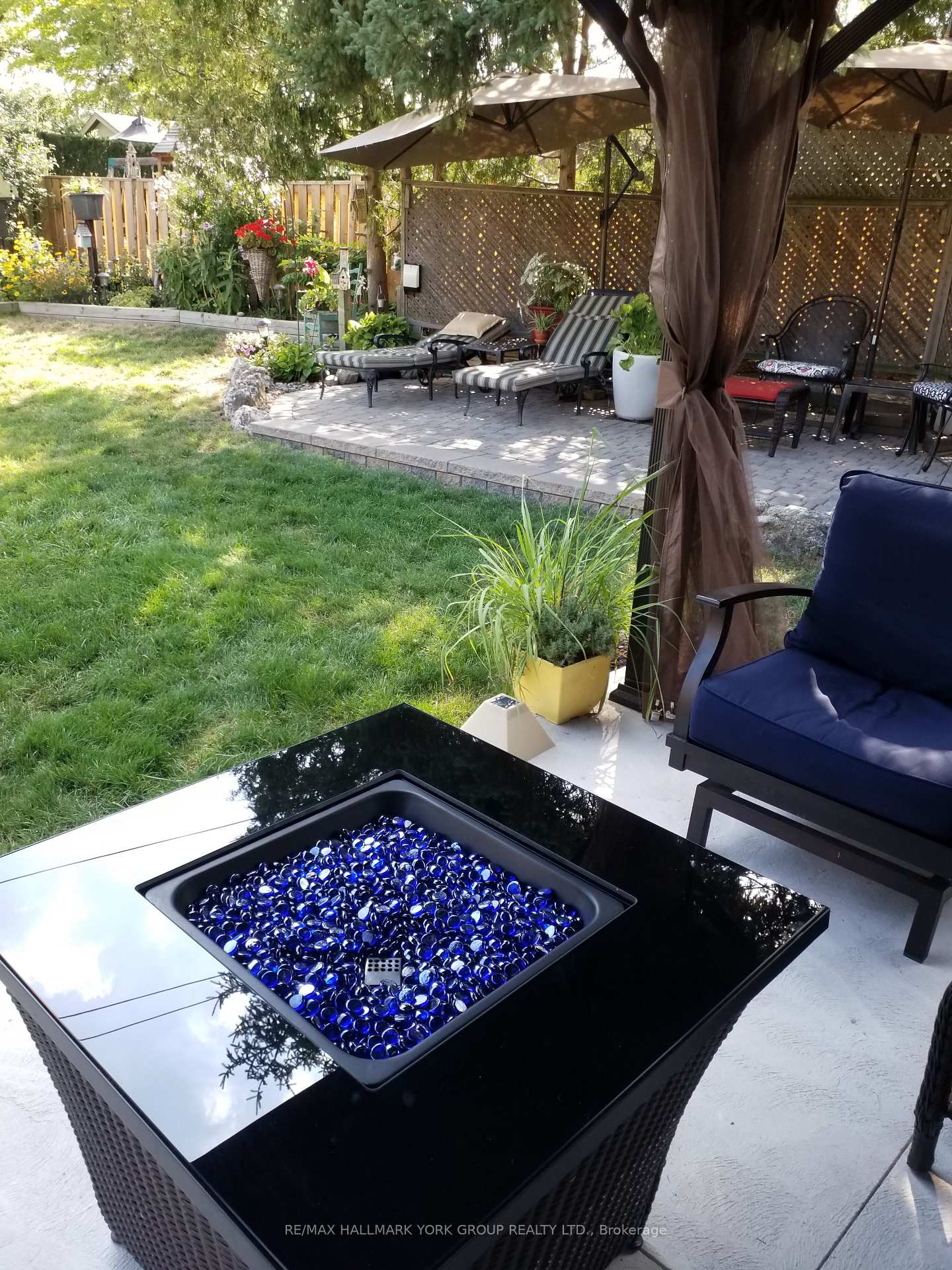 Photo 39 of 10 Harefield Drive, Etobicoke, Rexdale-Kipling — HOMEH
