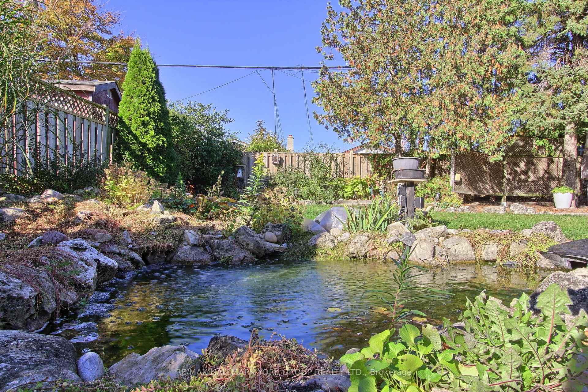Photo 46 of 10 Harefield Drive, Etobicoke, Rexdale-Kipling — HOMEH