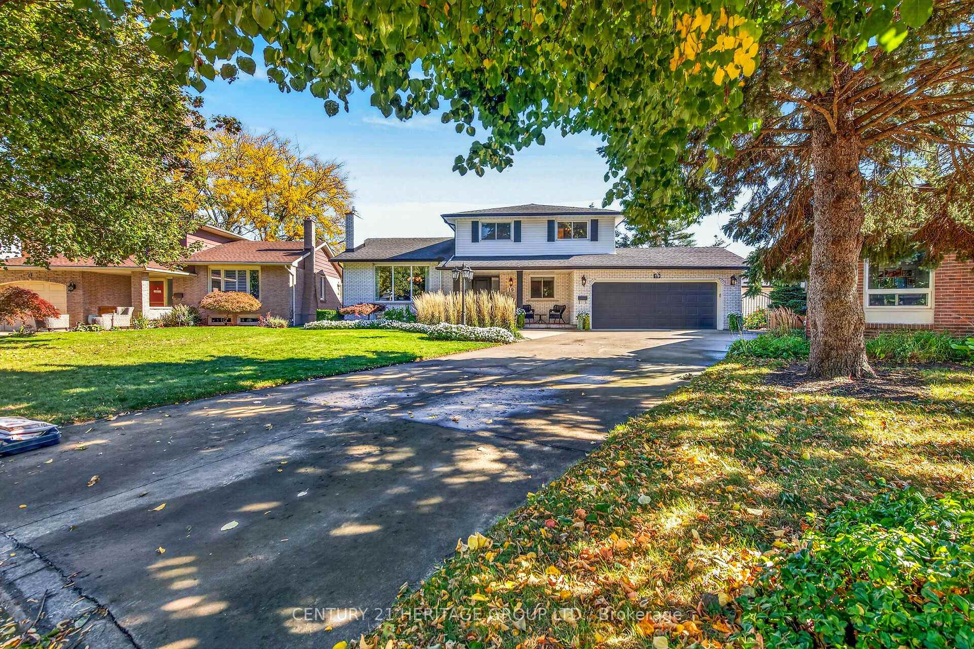Photo 2 of 19 Meadowbrook Crescent, St. Catharines, Carlton/Bunting — HOMEH