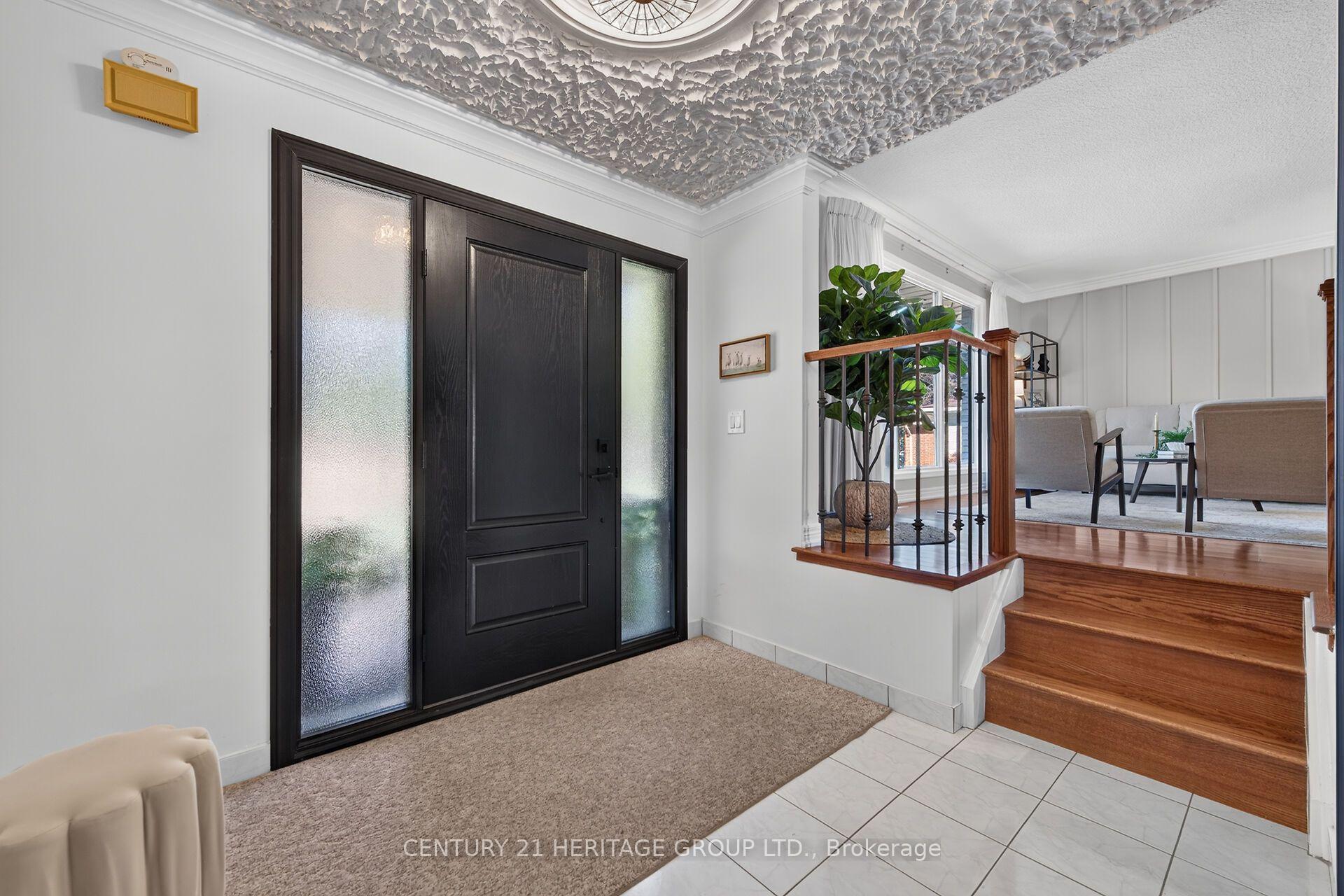 Photo 5 of 19 Meadowbrook Crescent, St. Catharines, Carlton/Bunting — HOMEH