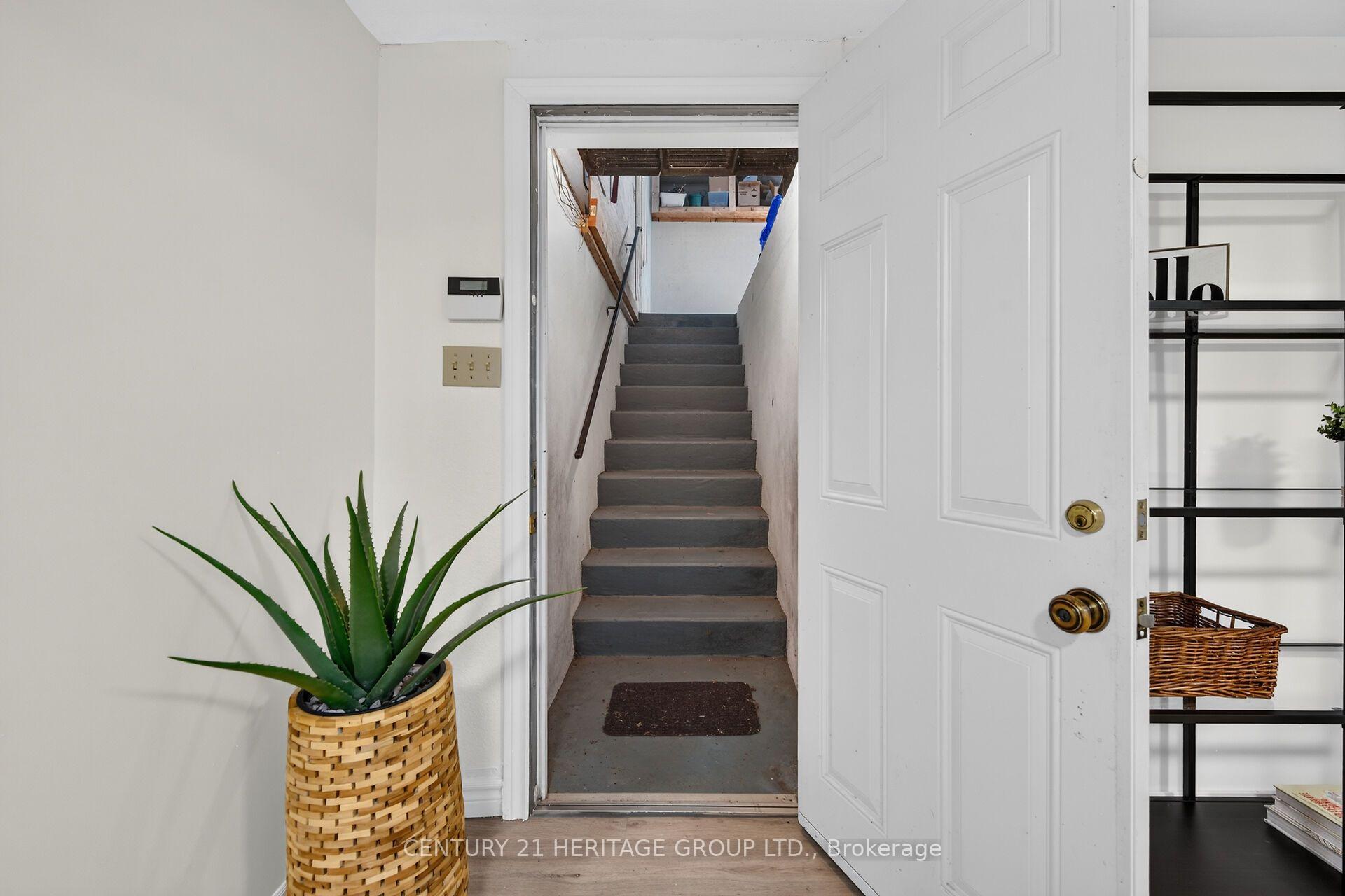 Photo 40 of 19 Meadowbrook Crescent, St. Catharines, Carlton/Bunting — HOMEH