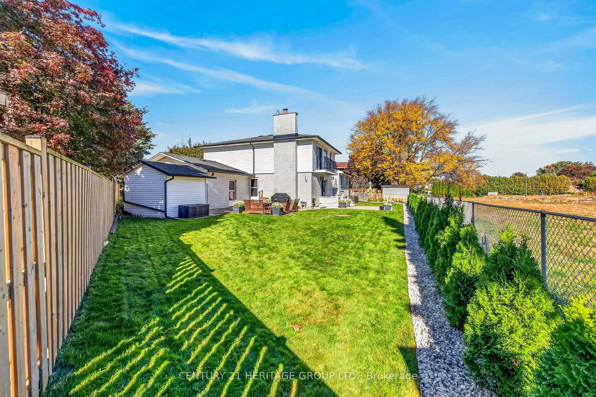 Photo 47 of 19 Meadowbrook Crescent, St. Catharines, Carlton/Bunting — HOMEH