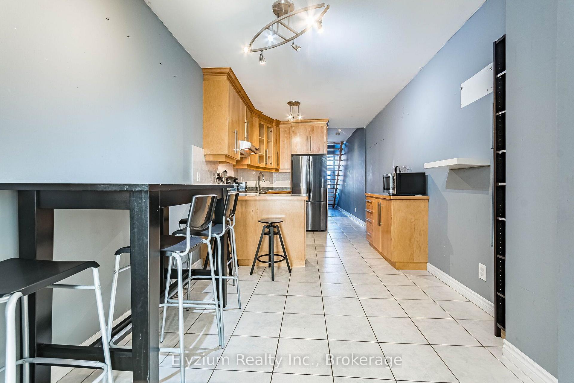 Photo 7 of 785 Adelaide Street W, Toronto, Niagara — HOMEH