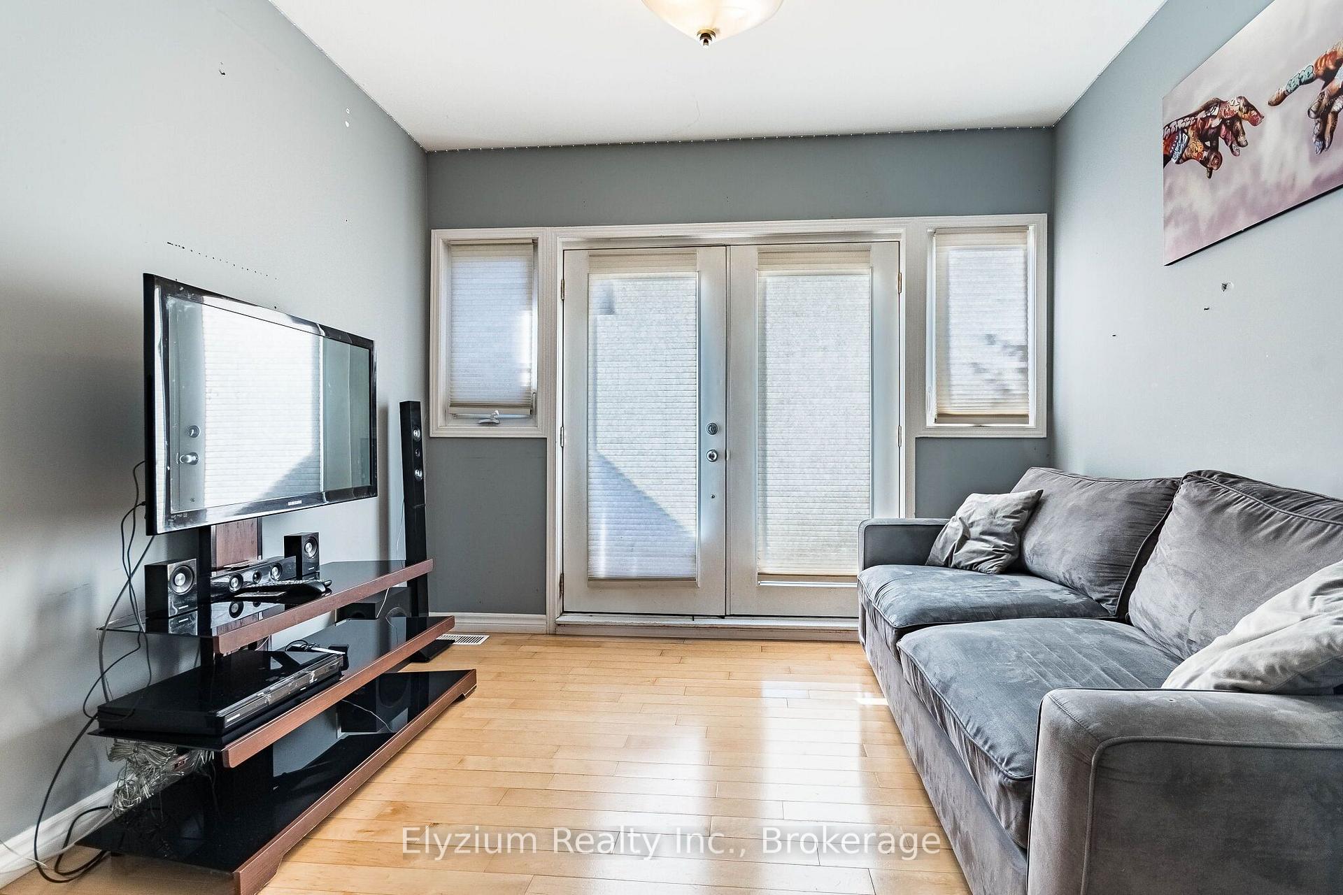 Photo 8 of 785 Adelaide Street W, Toronto, Niagara — HOMEH