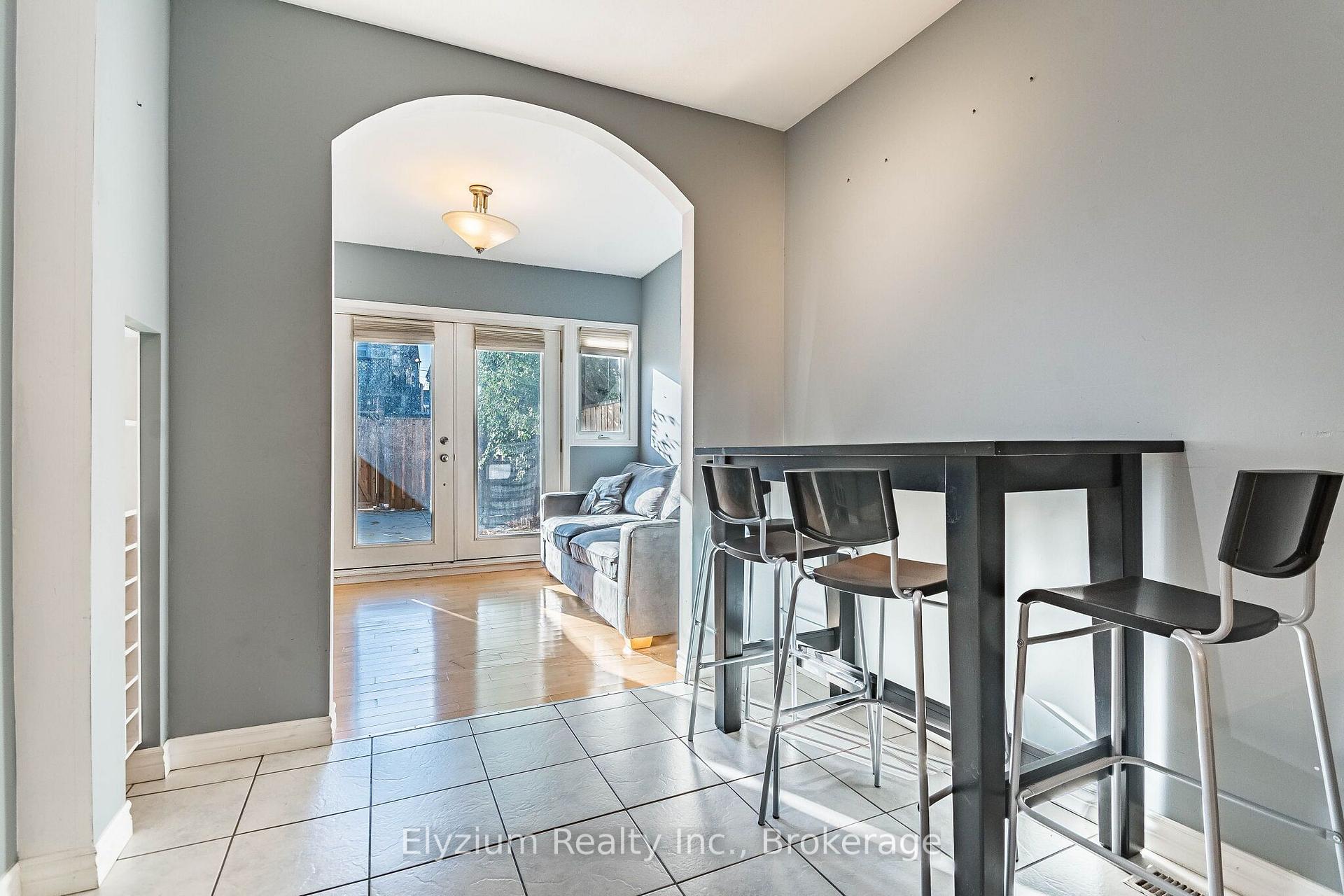 Photo 9 of 785 Adelaide Street W, Toronto, Niagara — HOMEH