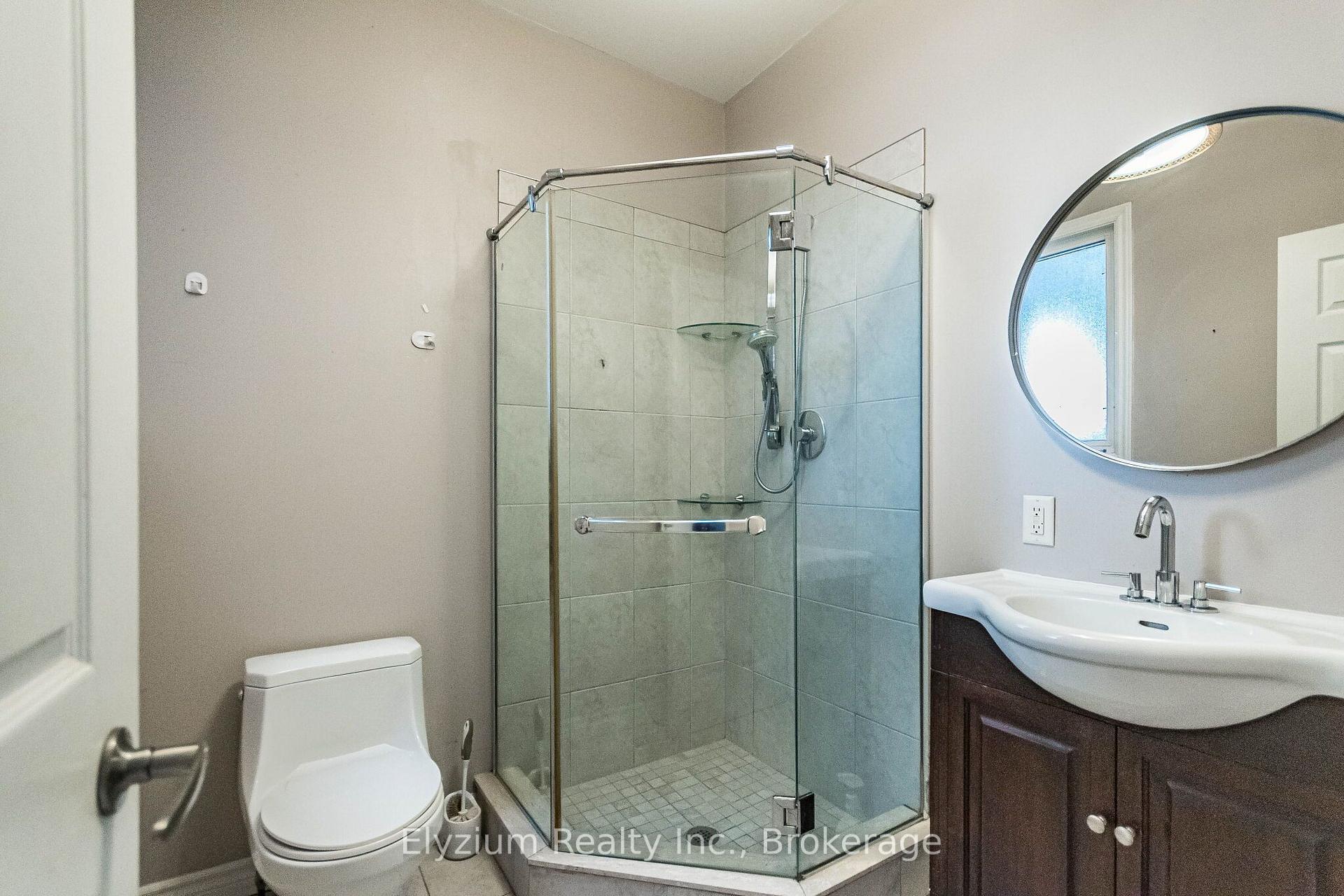 Photo 11 of 785 Adelaide Street W, Toronto, Niagara — HOMEH