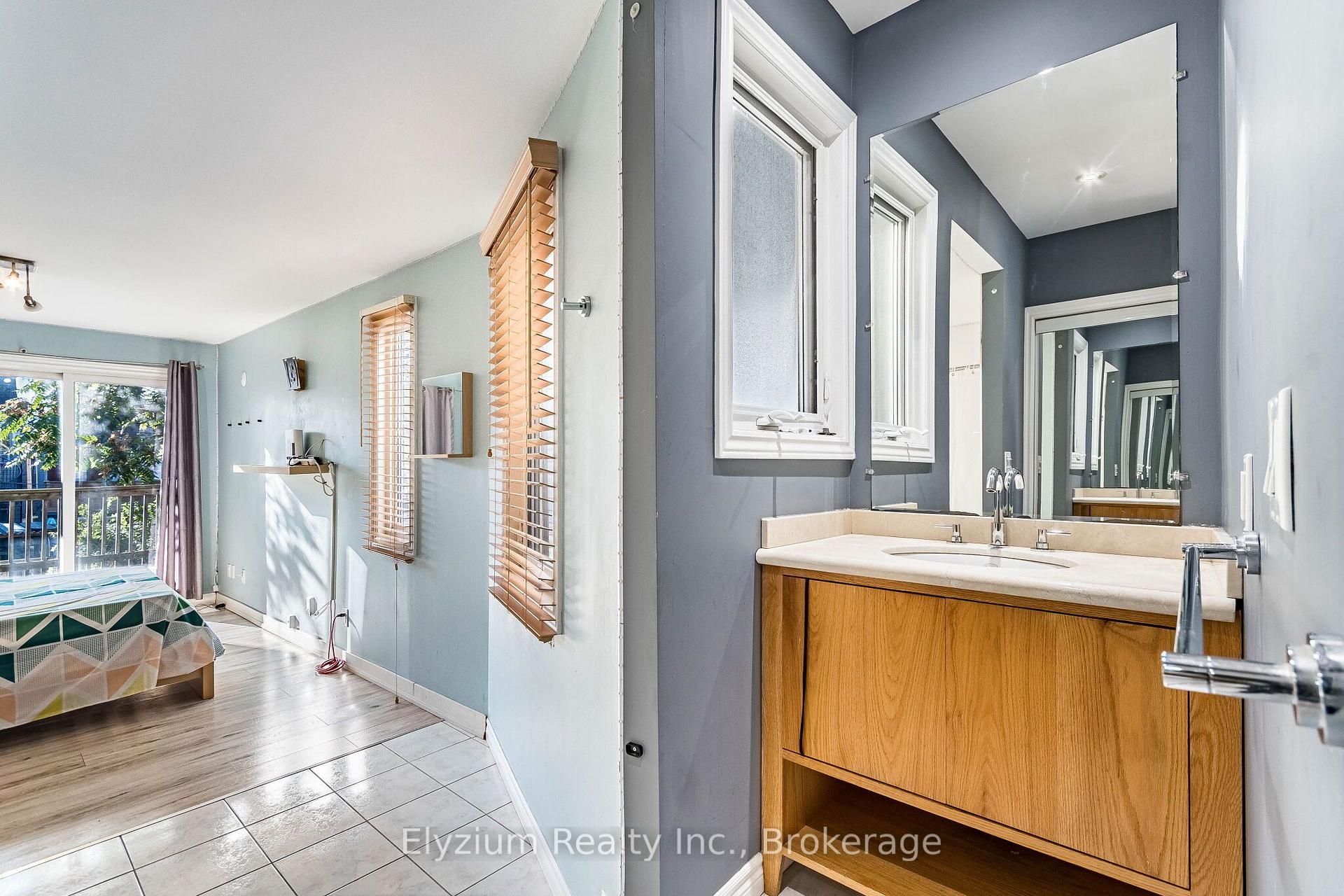 Photo 15 of 785 Adelaide Street W, Toronto, Niagara — HOMEH