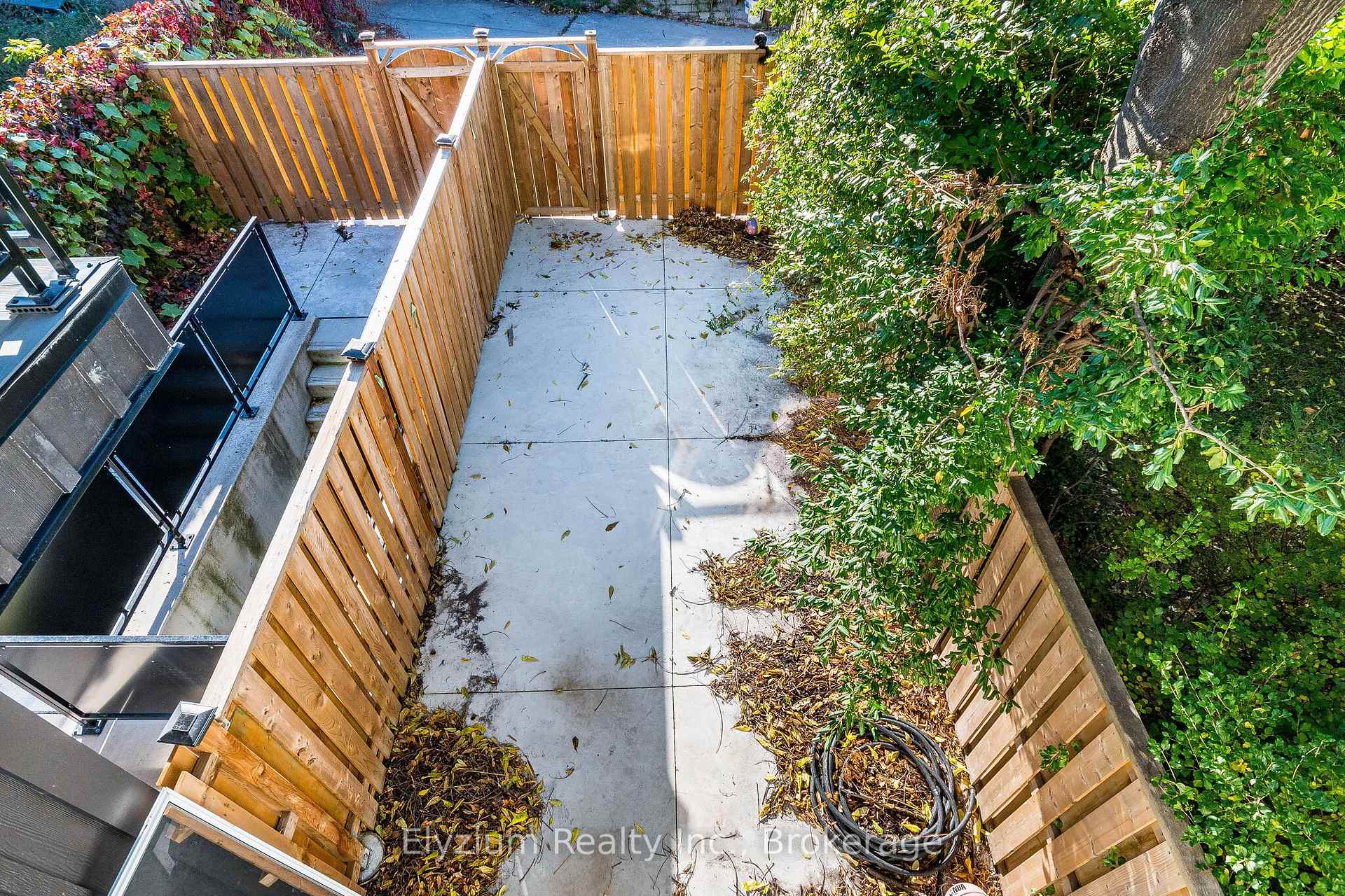 Photo 18 of 785 Adelaide Street W, Toronto, Niagara — HOMEH
