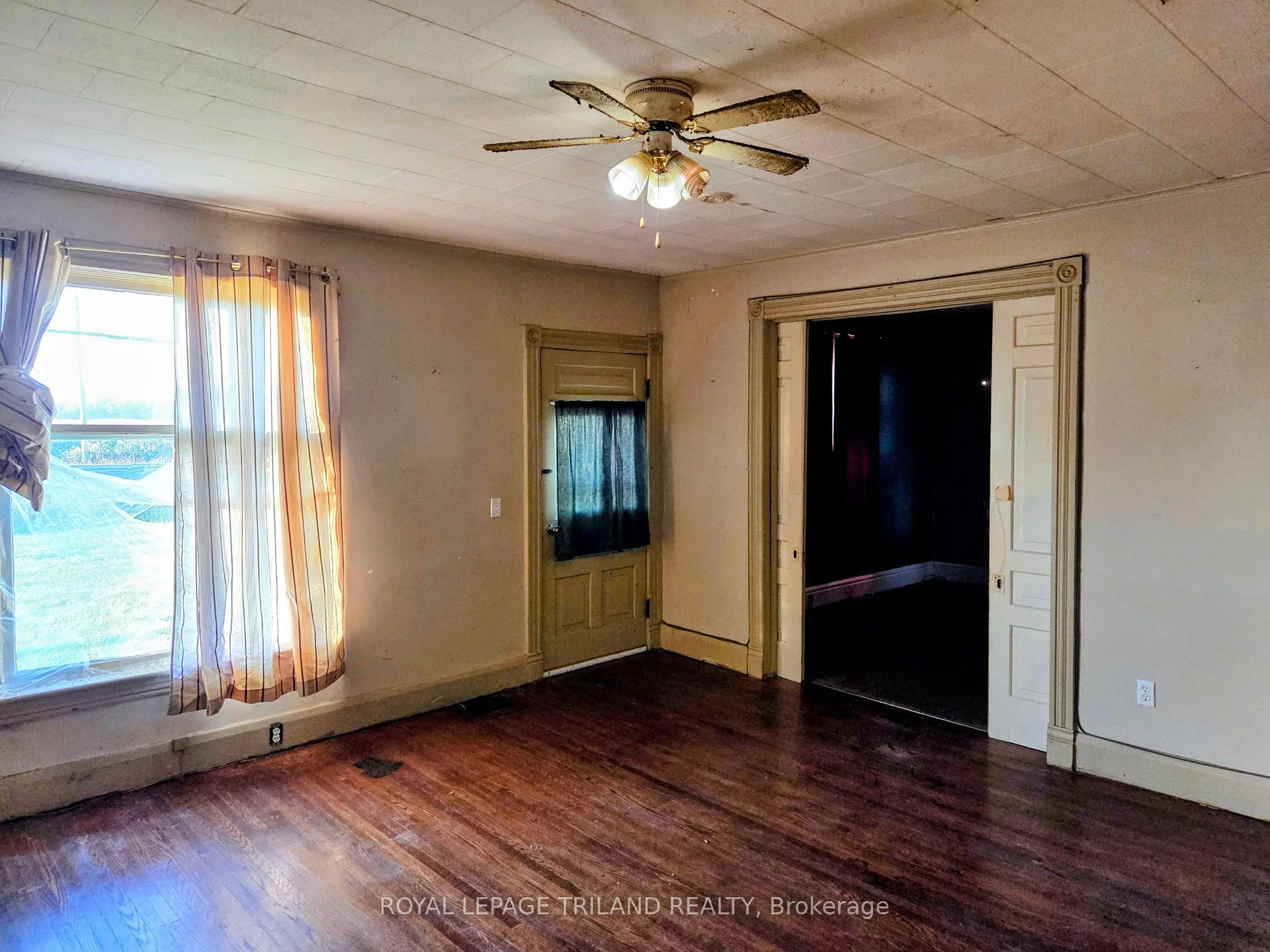 Photo 8 of 44588 Talbot Line, Central Elgin, Rural Central Elgin — HOMEH