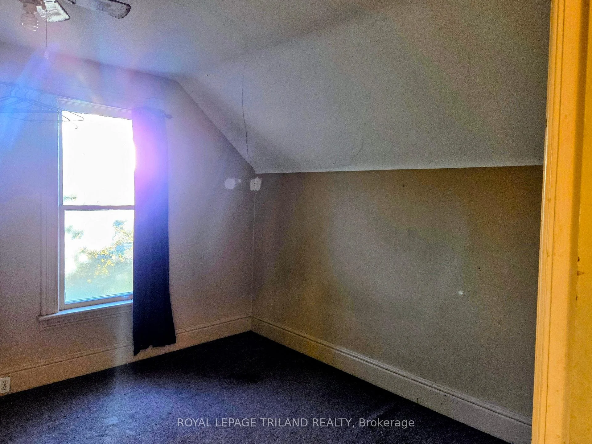 Photo 13 of 44588 Talbot Line, Central Elgin, Rural Central Elgin — HOMEH