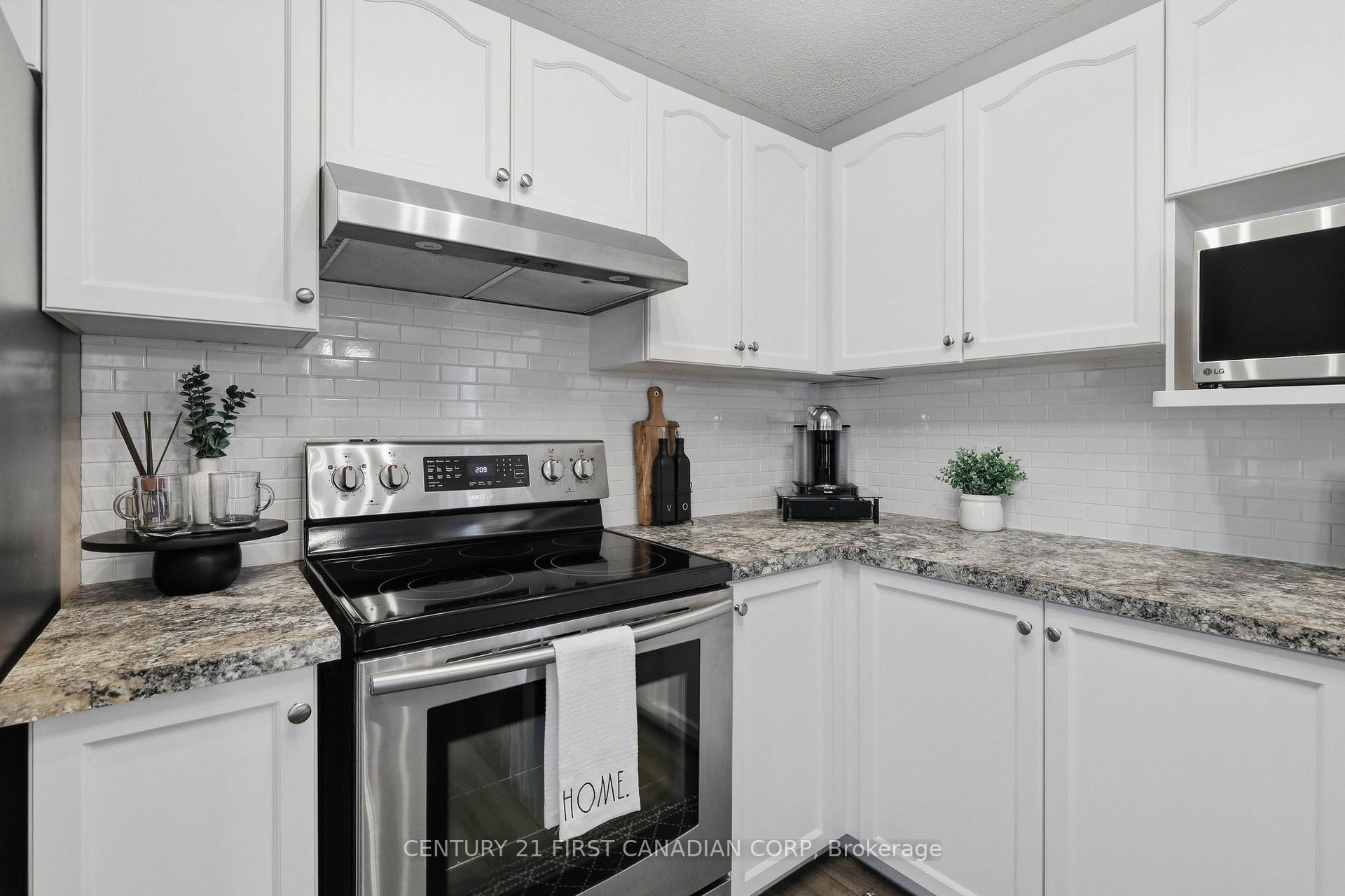 Photo 15 of 546 Talltree Crescent, London, East I — HOMEH