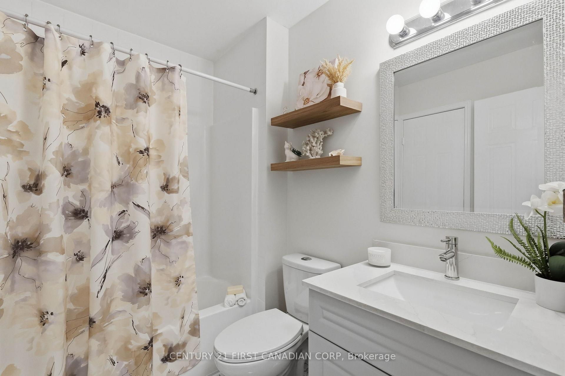 Photo 30 of 546 Talltree Crescent, London, East I — HOMEH