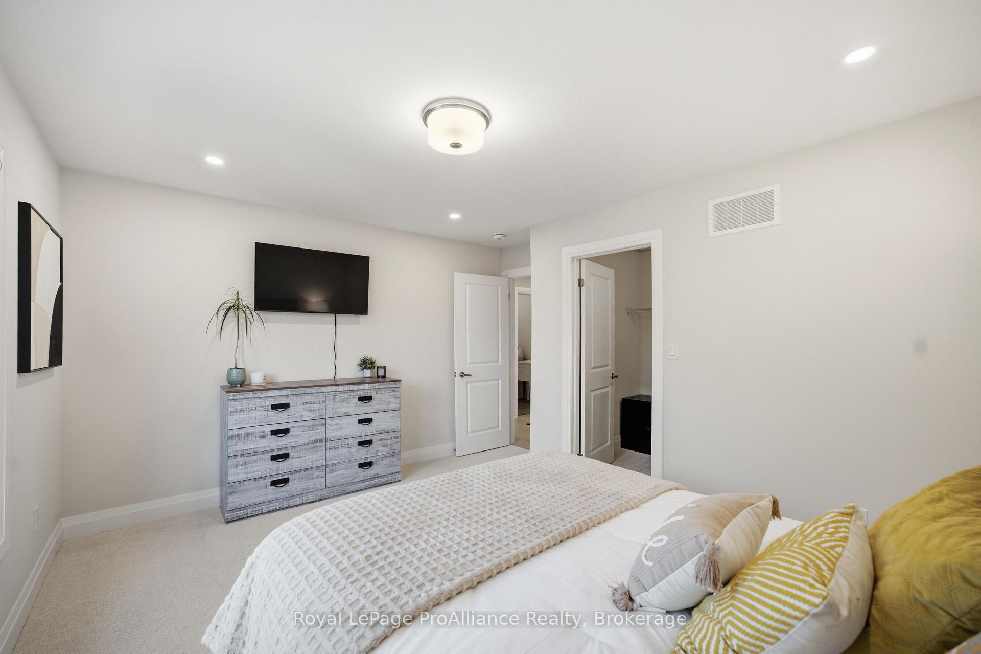 Photo 30 of Unit C, 431 Orchard Avenue, Cobourg — HOMEH