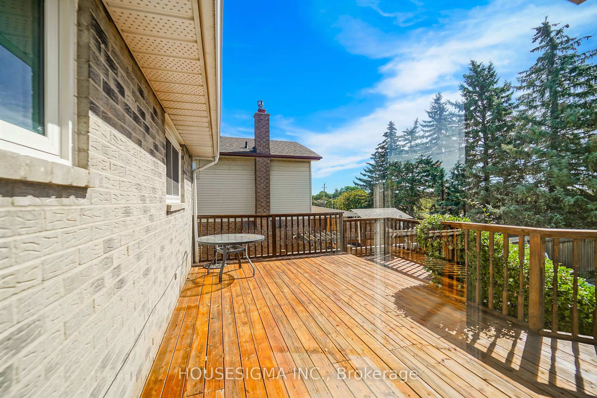 Photo 30 of 42 Cherry Blossom Crescent, Clarington, Courtice — HOMEH