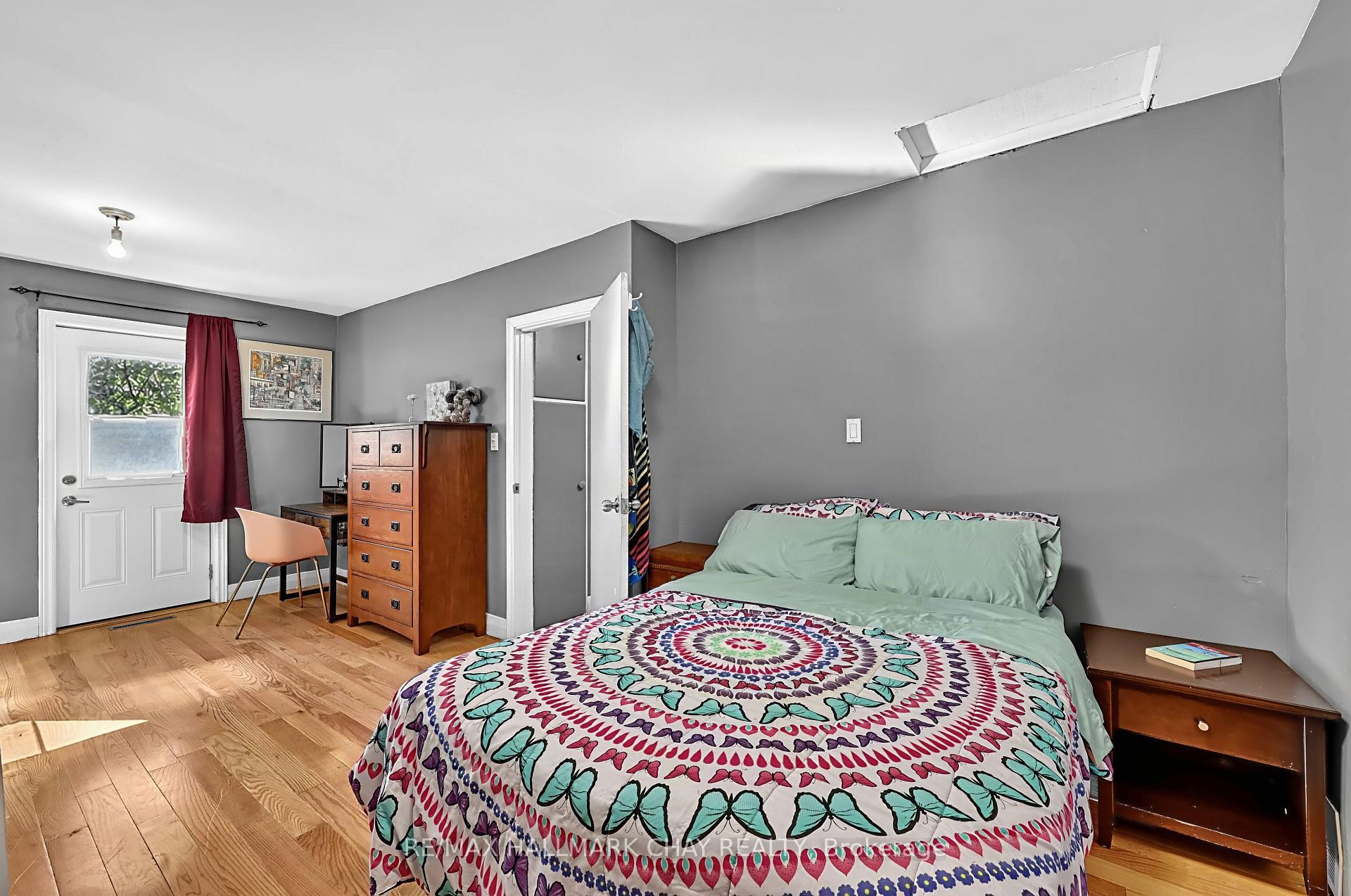Photo 9 of 90 Roxborough Road, Newmarket, Gorham-College Manor — HOMEH