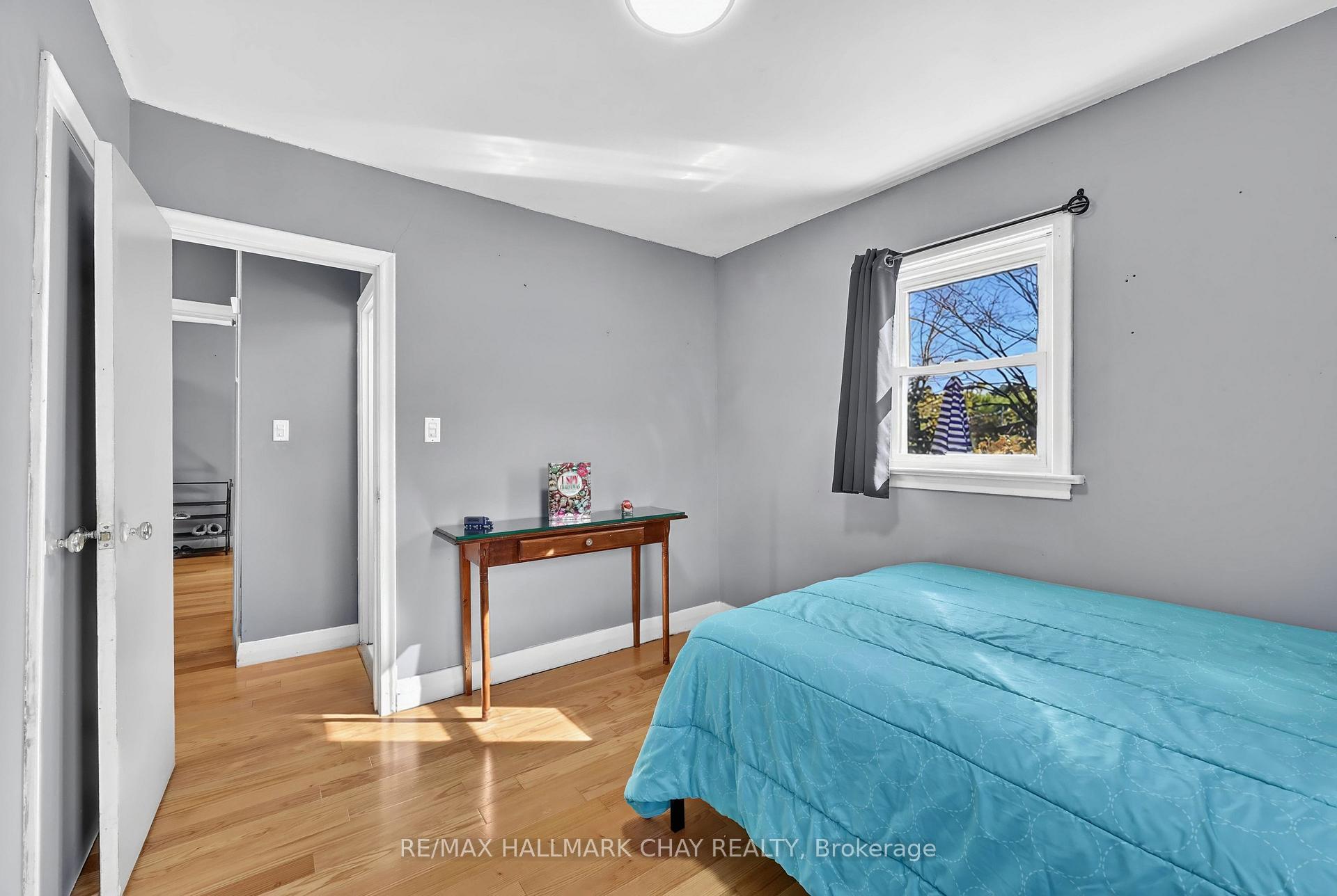 Photo 16 of 90 Roxborough Road, Newmarket, Gorham-College Manor — HOMEH