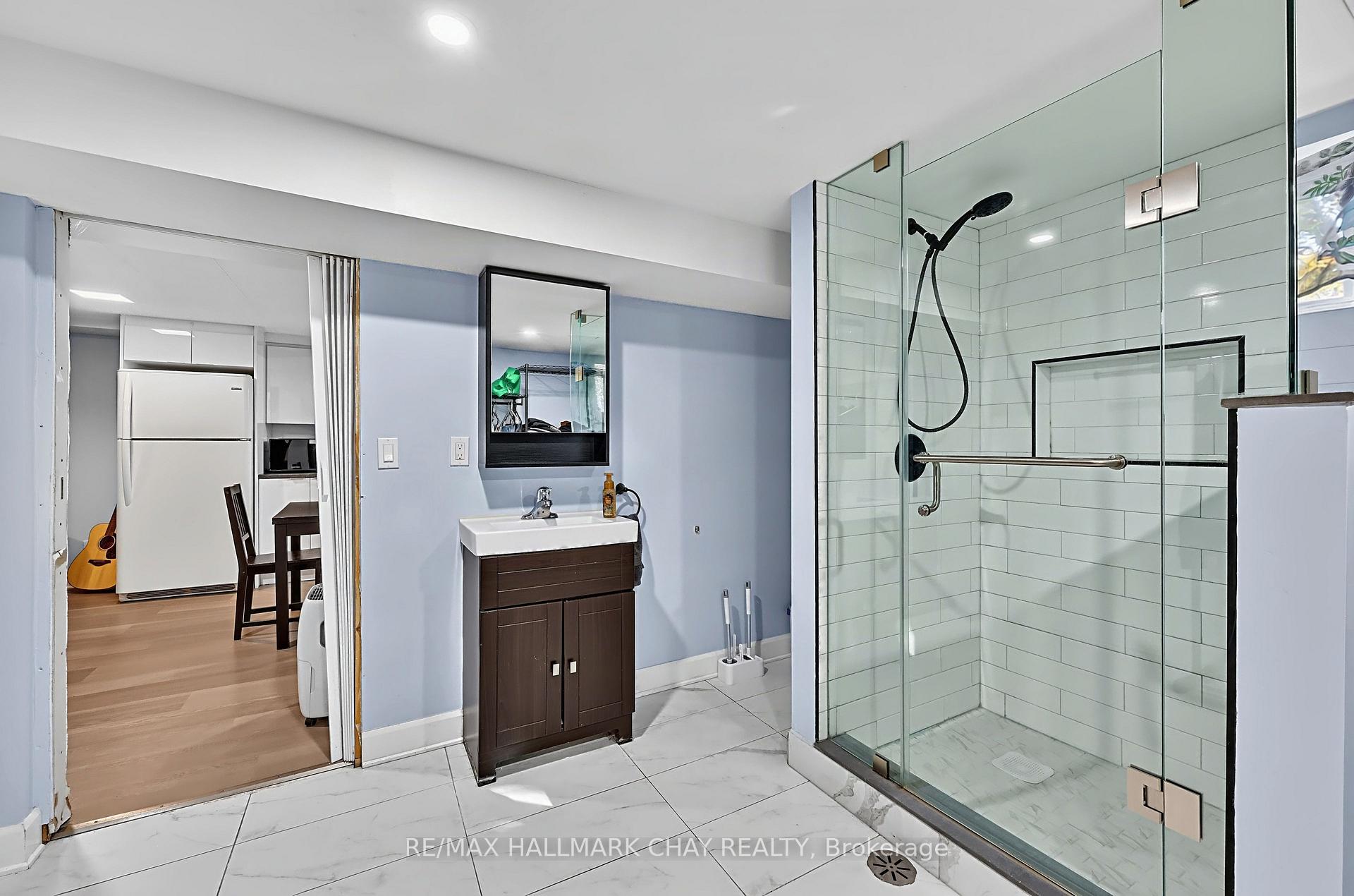 Photo 23 of 90 Roxborough Road, Newmarket, Gorham-College Manor — HOMEH