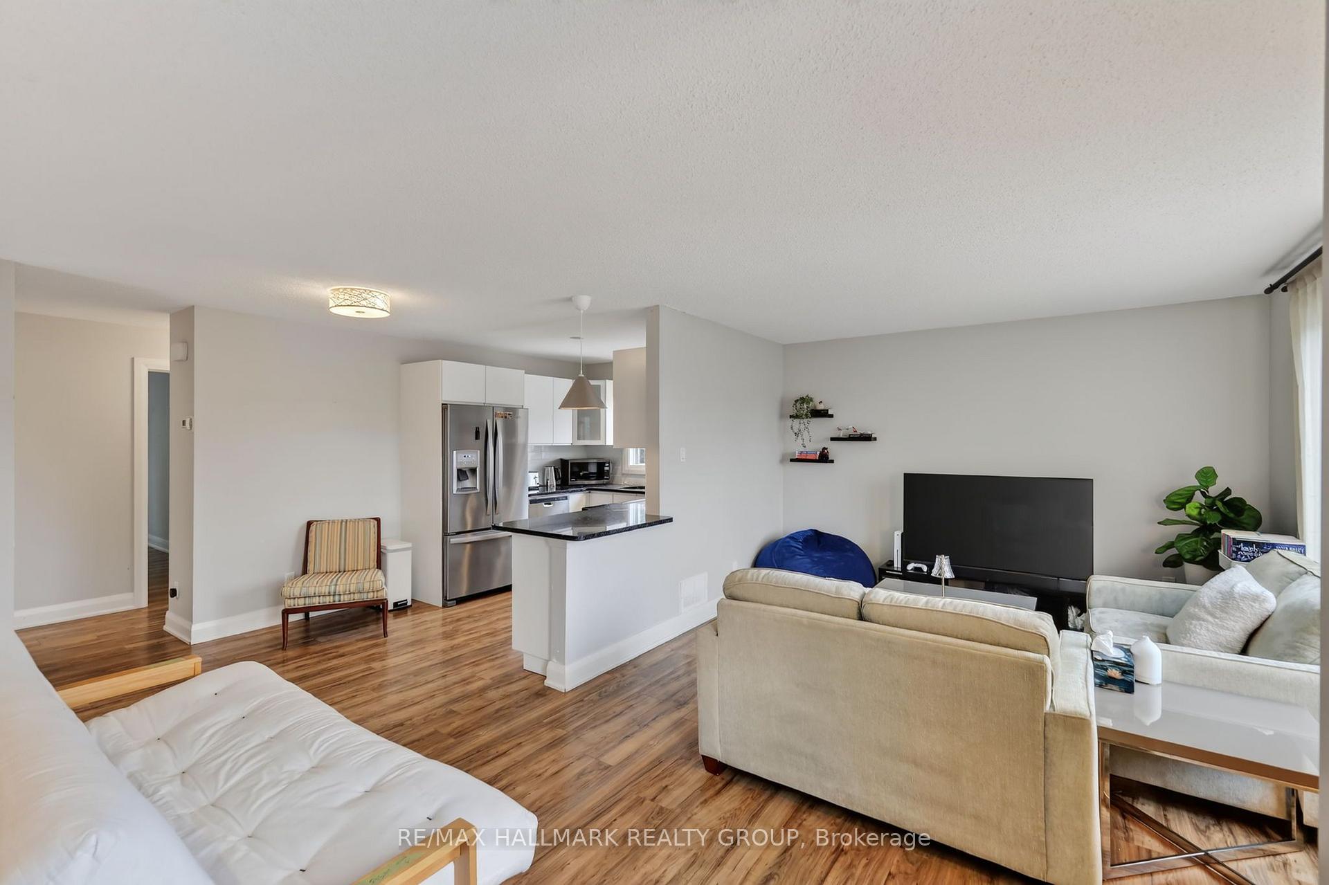 Photo 6 of 388 Winston Avenue, Ottawa, Westboro West — HOMEH