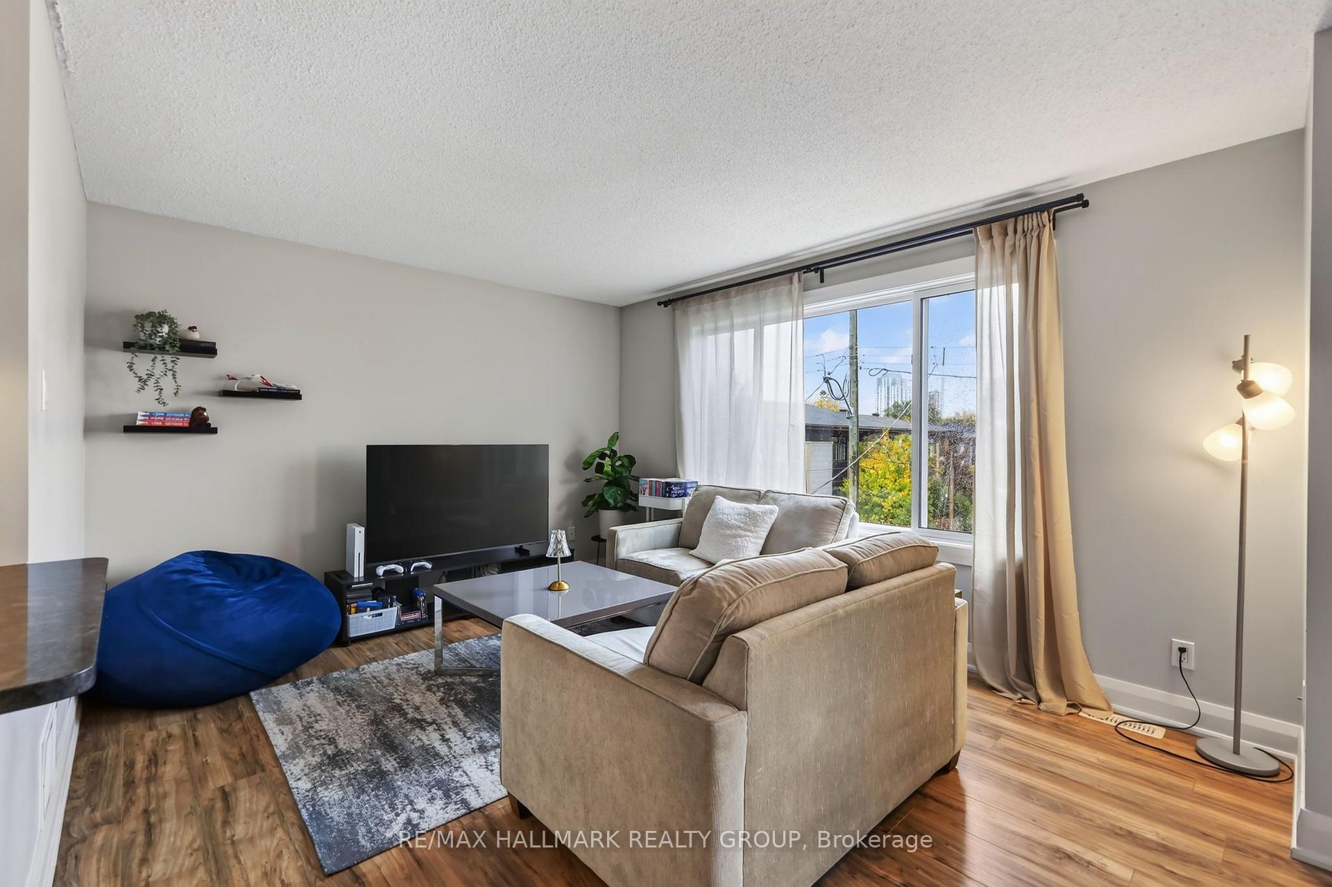 Photo 11 of 388 Winston Avenue, Ottawa, Westboro West — HOMEH