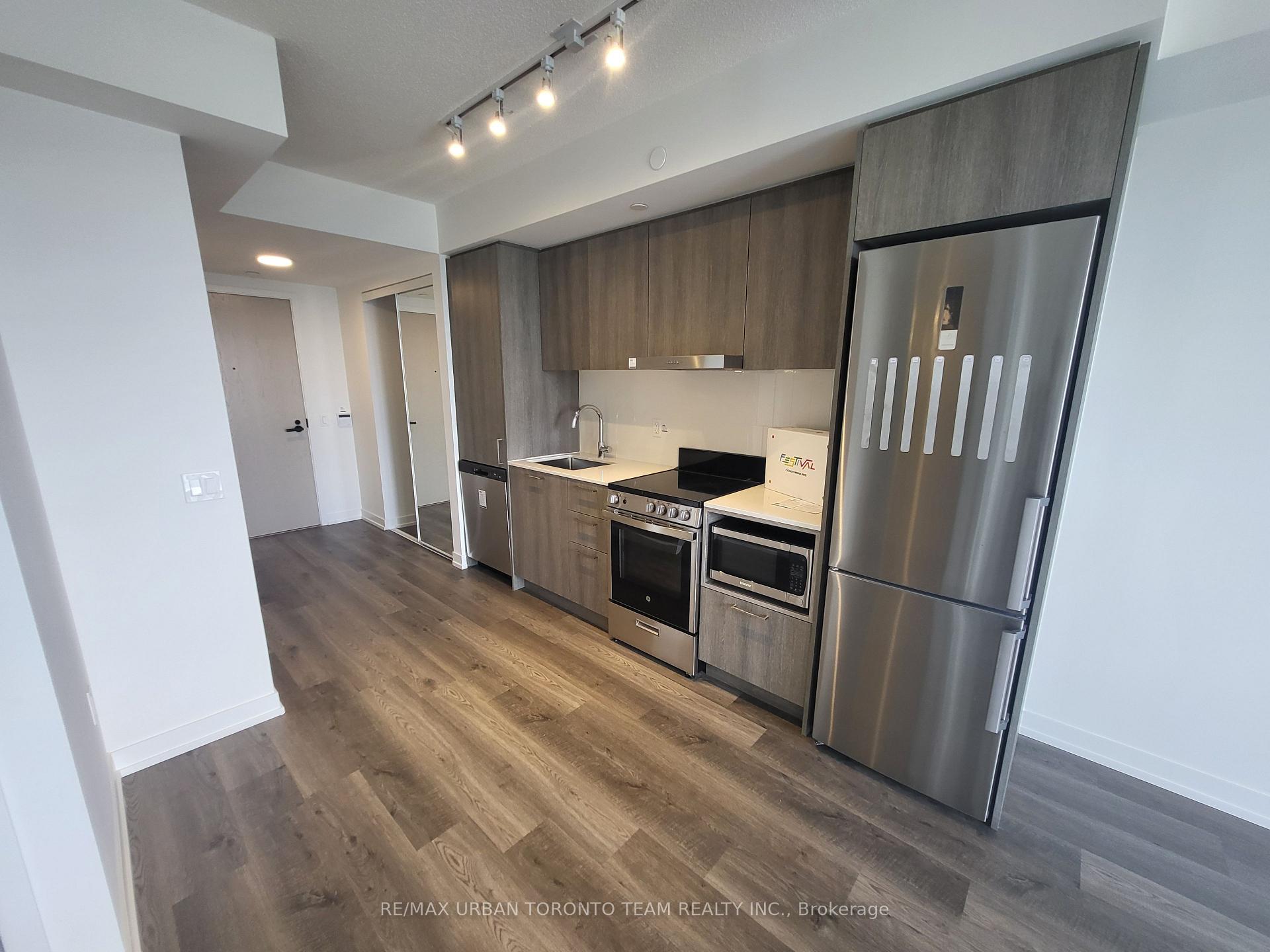 Photo 2 of Unit 2608, 195 Commerce Street, Vaughan, Vaughan Corporate Centre — HOMEH