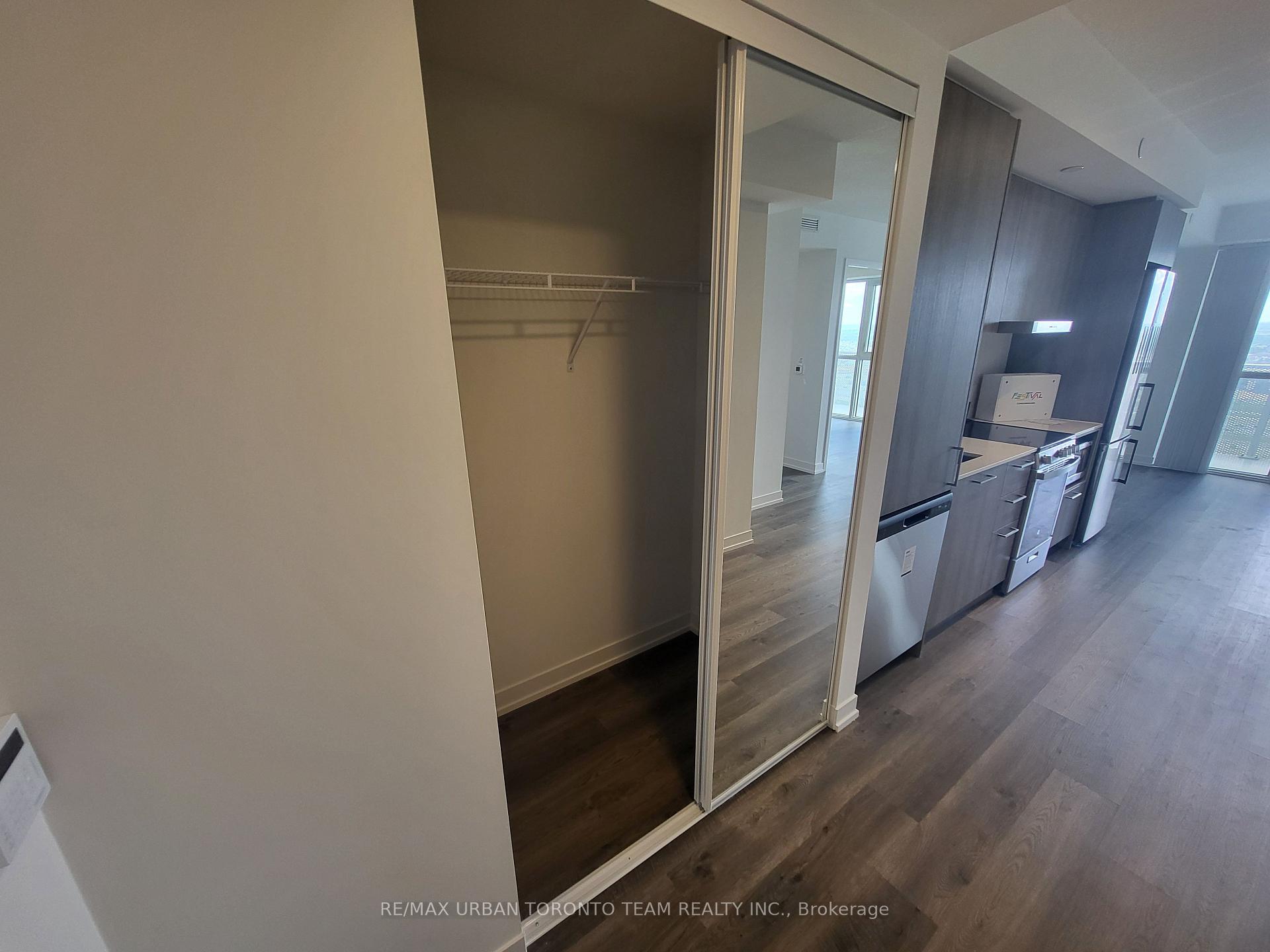 Photo 11 of Unit 2608, 195 Commerce Street, Vaughan, Vaughan Corporate Centre — HOMEH
