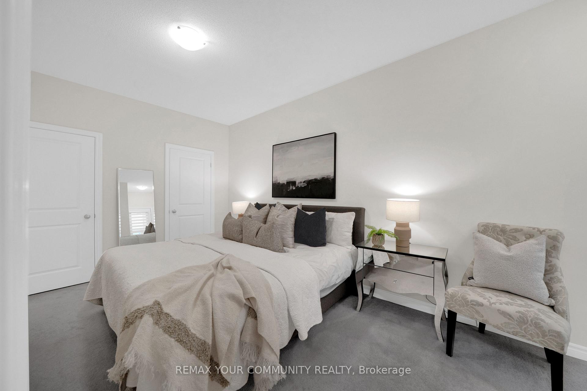 Photo 26 of 104 Holyrood Crescent, Vaughan, Kleinburg — HOMEH