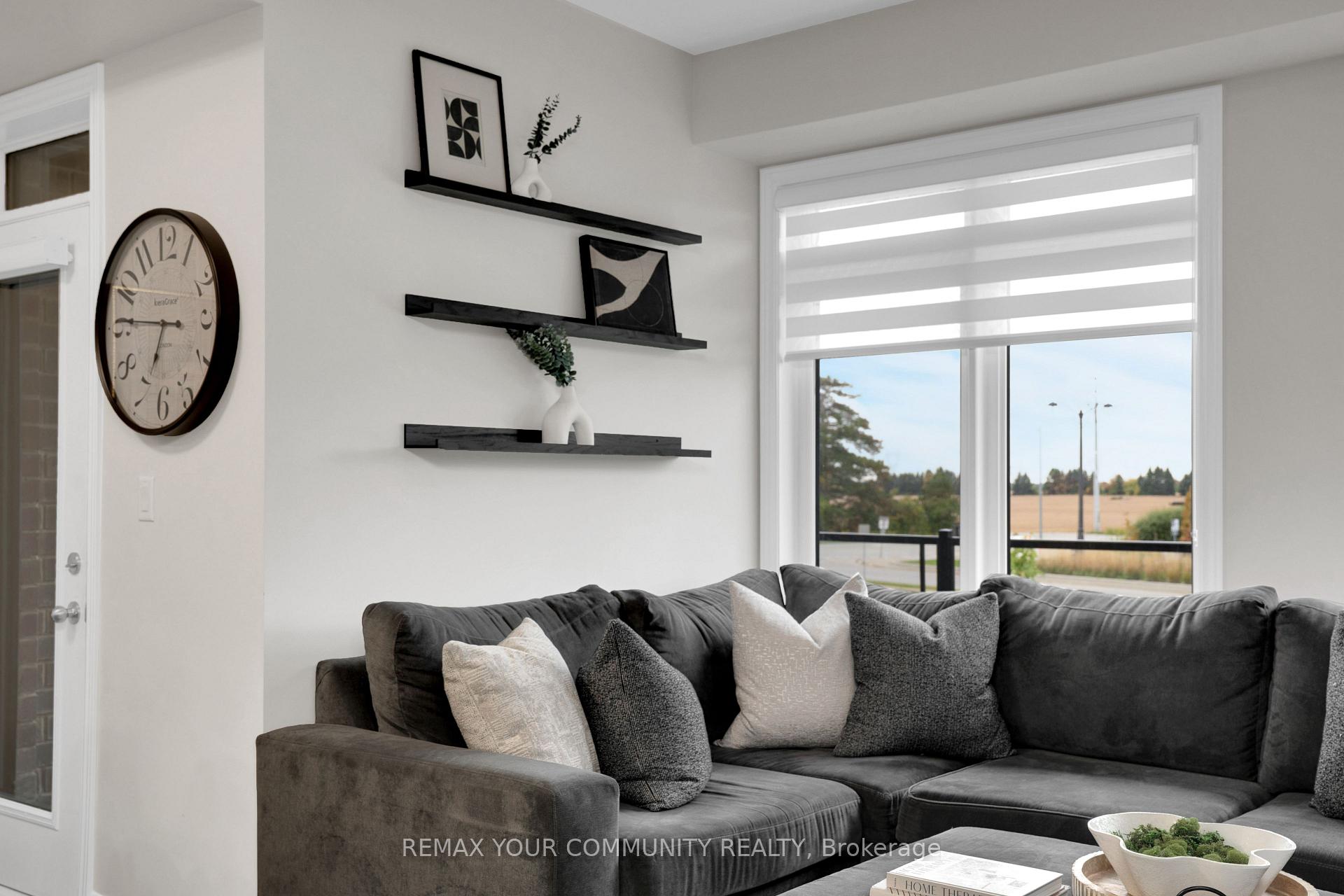 Photo 35 of 104 Holyrood Crescent, Vaughan, Kleinburg — HOMEH