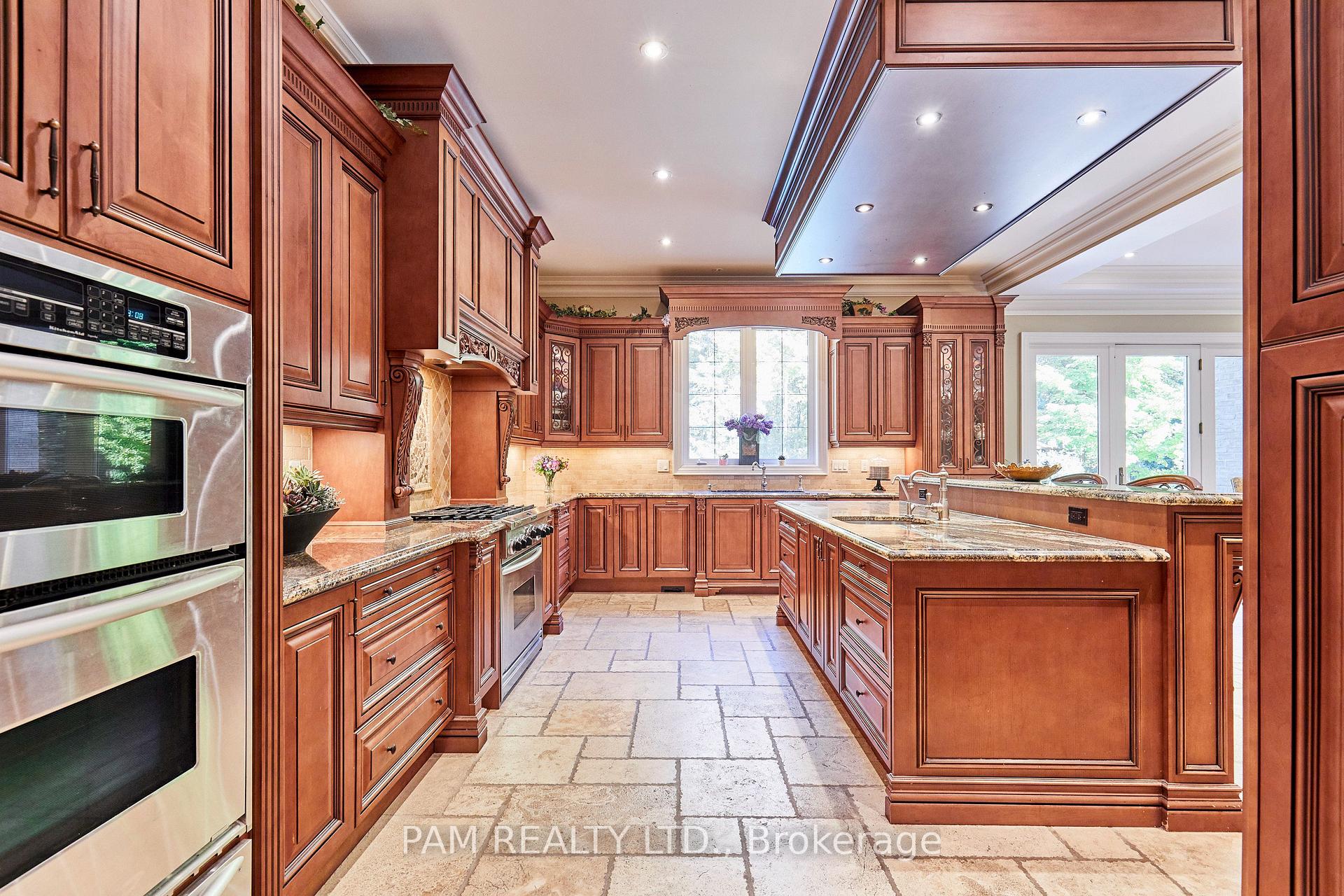 Photo 10 of 20 Ogden Crescent, Whitchurch-Stouffville, Rural Whitchurch-Stouffville — HOMEH
