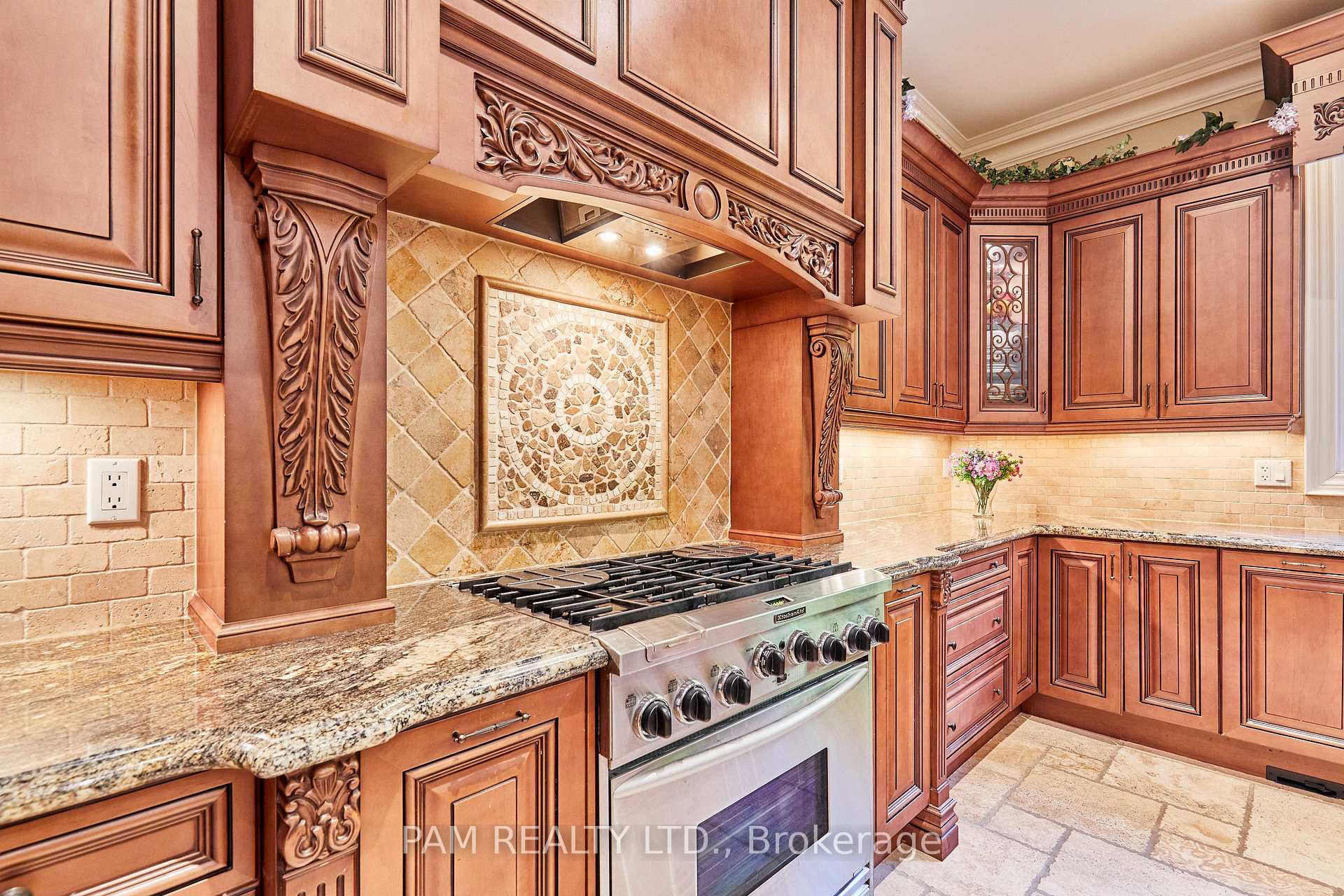 Photo 11 of 20 Ogden Crescent, Whitchurch-Stouffville, Rural Whitchurch-Stouffville — HOMEH