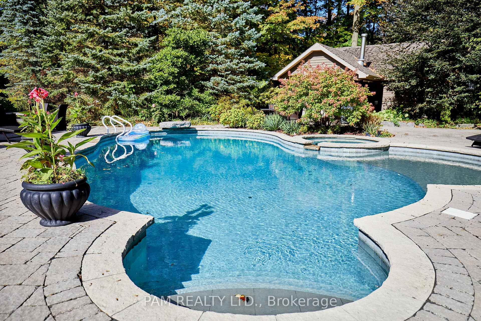 Photo 42 of 20 Ogden Crescent, Whitchurch-Stouffville, Rural Whitchurch-Stouffville — HOMEH