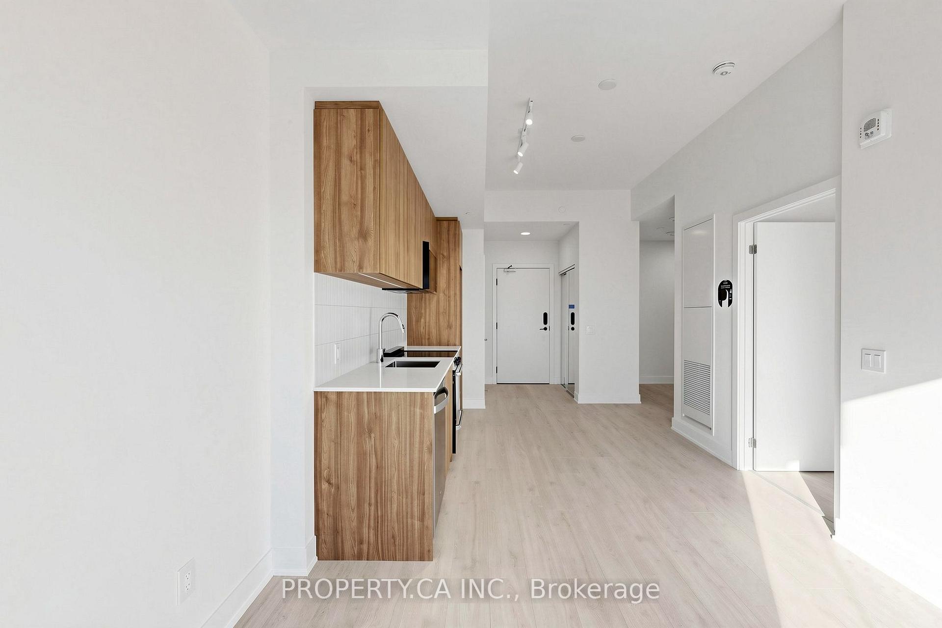Photo 10 of Unit 708, 3008 William Cutmore Boulevard, Oakville, Joshua Meadows — HOMEH