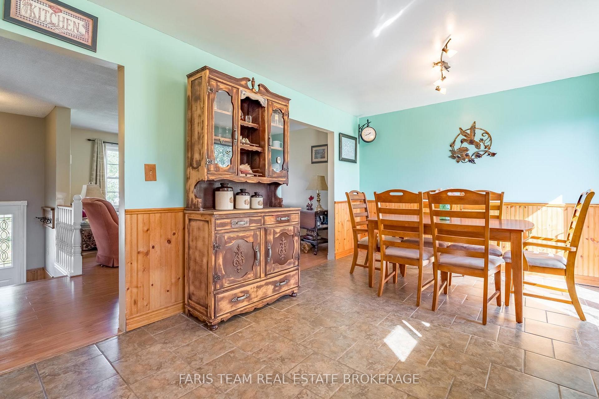 Photo 7 of 163 Shannon Street, Orillia — HOMEH