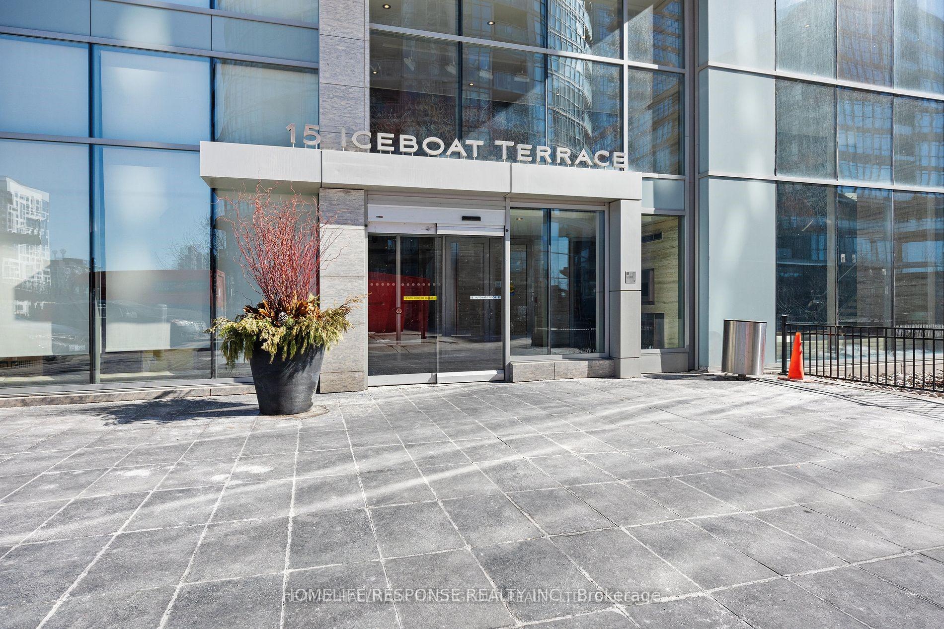 Photo 2 of Unit 1503, 15 Iceboat Terrace, Toronto, Waterfront Communities — HOMEH